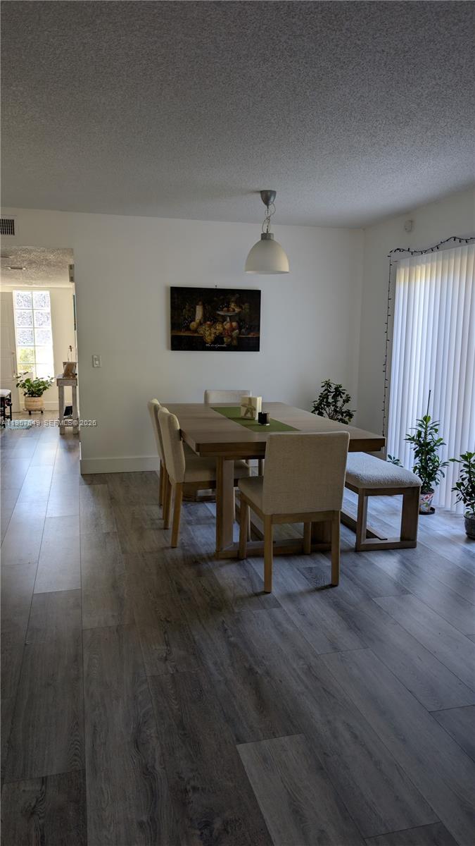 RACQUET CLUB APTS AT BONA - Residential Lease