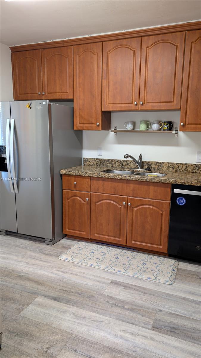 RACQUET CLUB APTS AT BONA - Residential Lease