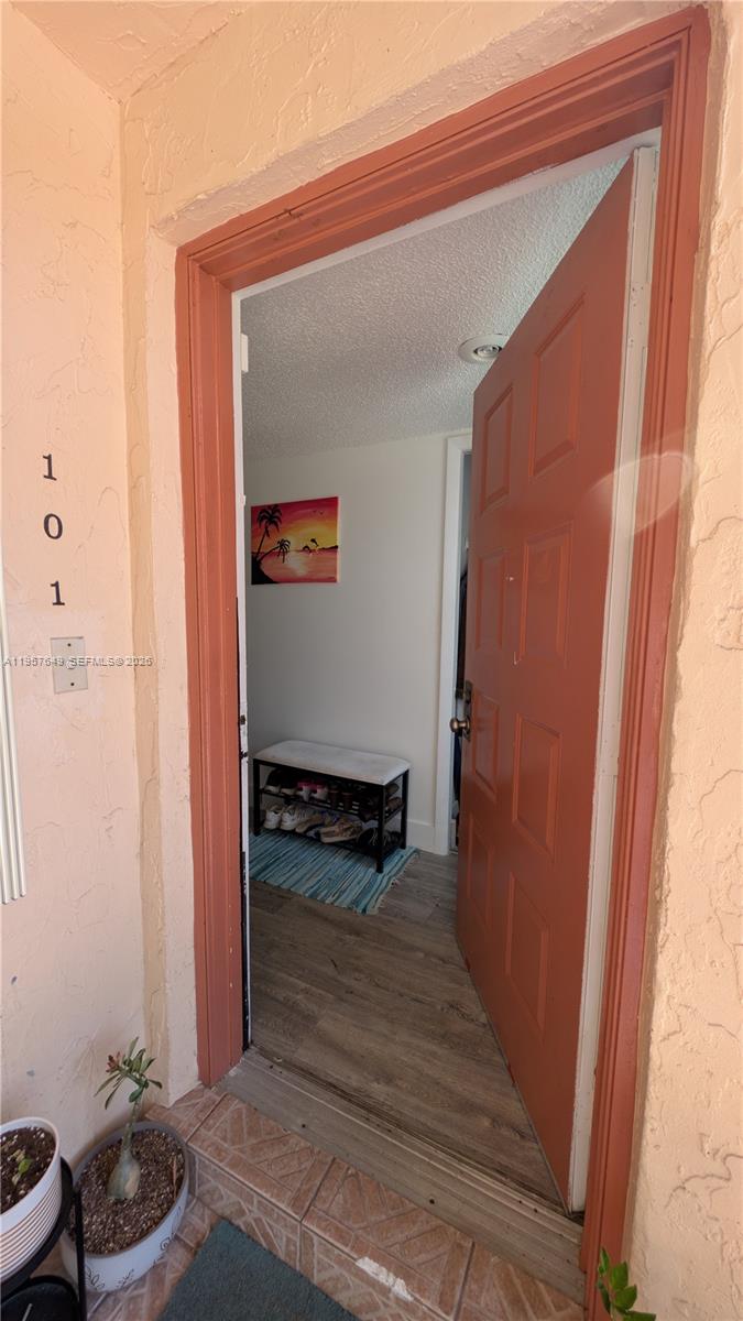 RACQUET CLUB APTS AT BONA - Residential Lease