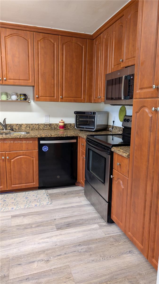 RACQUET CLUB APTS AT BONA - Residential Lease