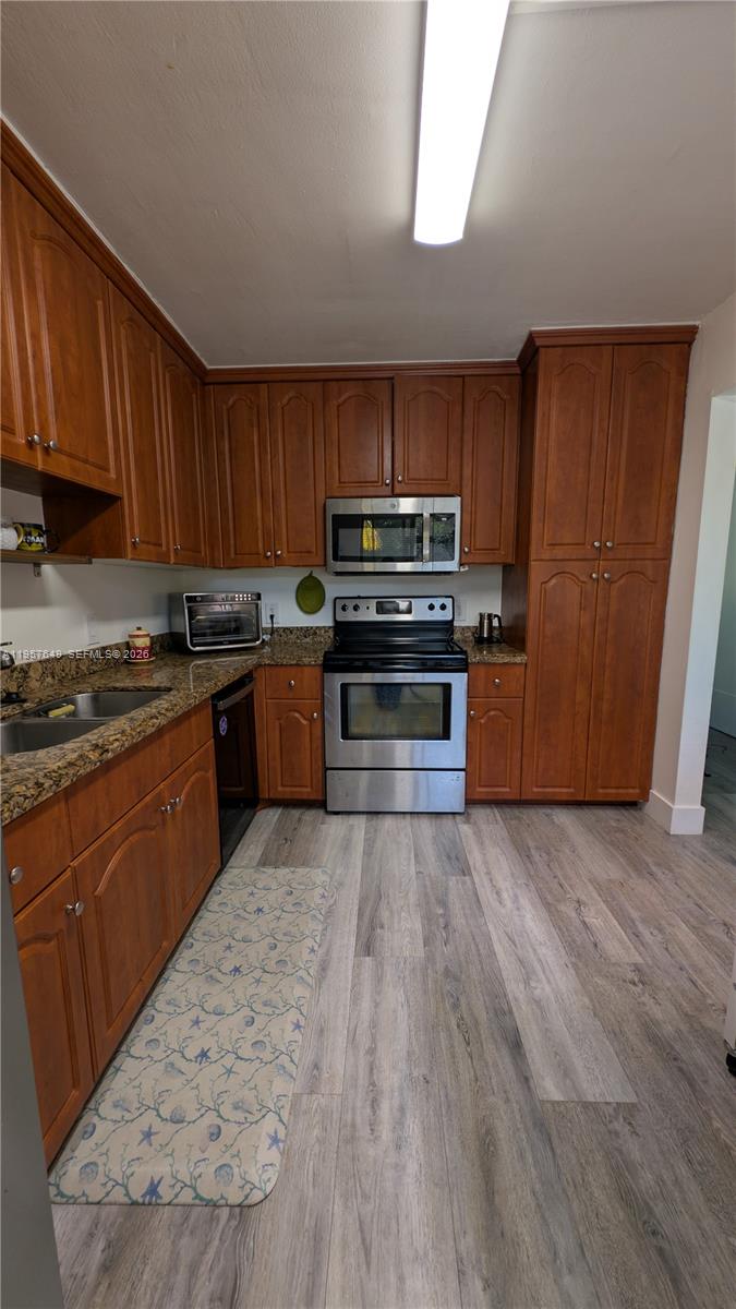 RACQUET CLUB APTS AT BONA - Residential Lease