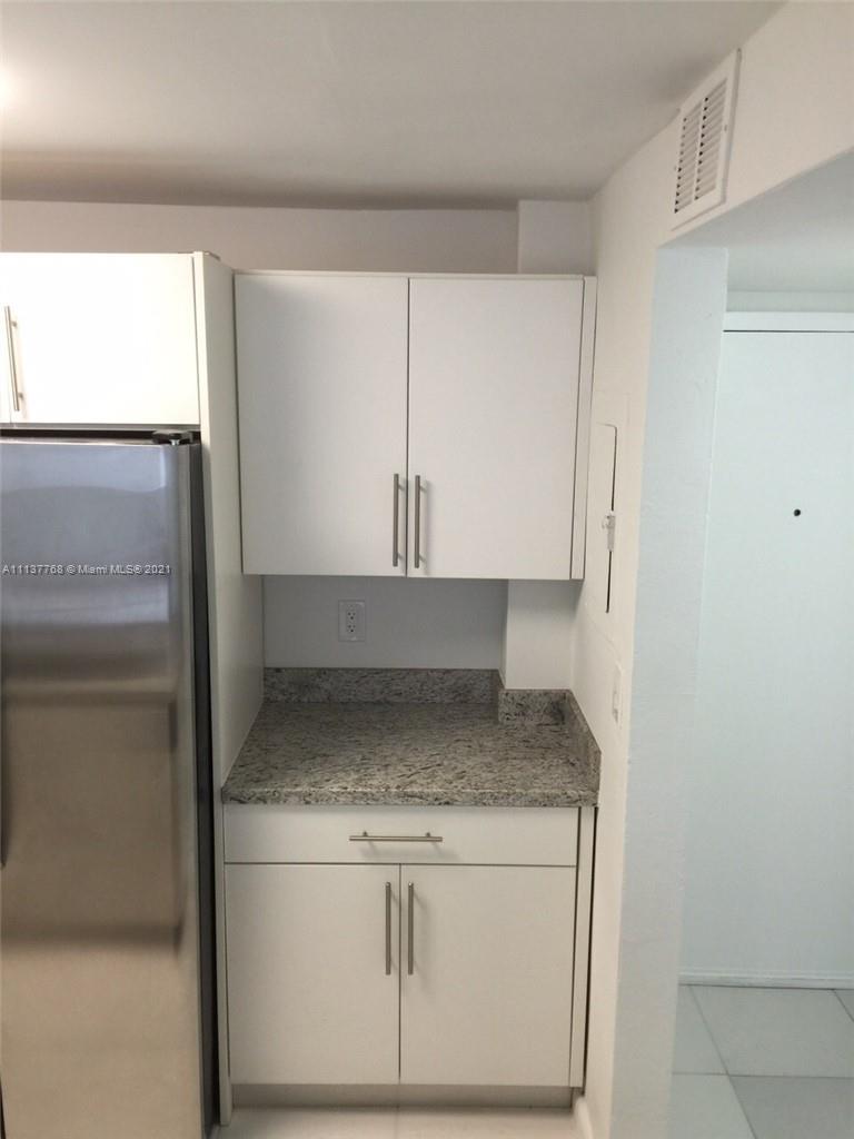DADELAND PLACE CONDO - Residential Lease