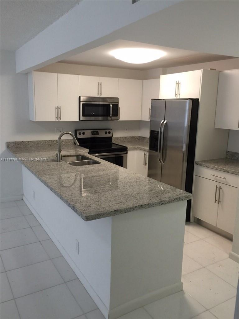 DADELAND PLACE CONDO - Residential Lease