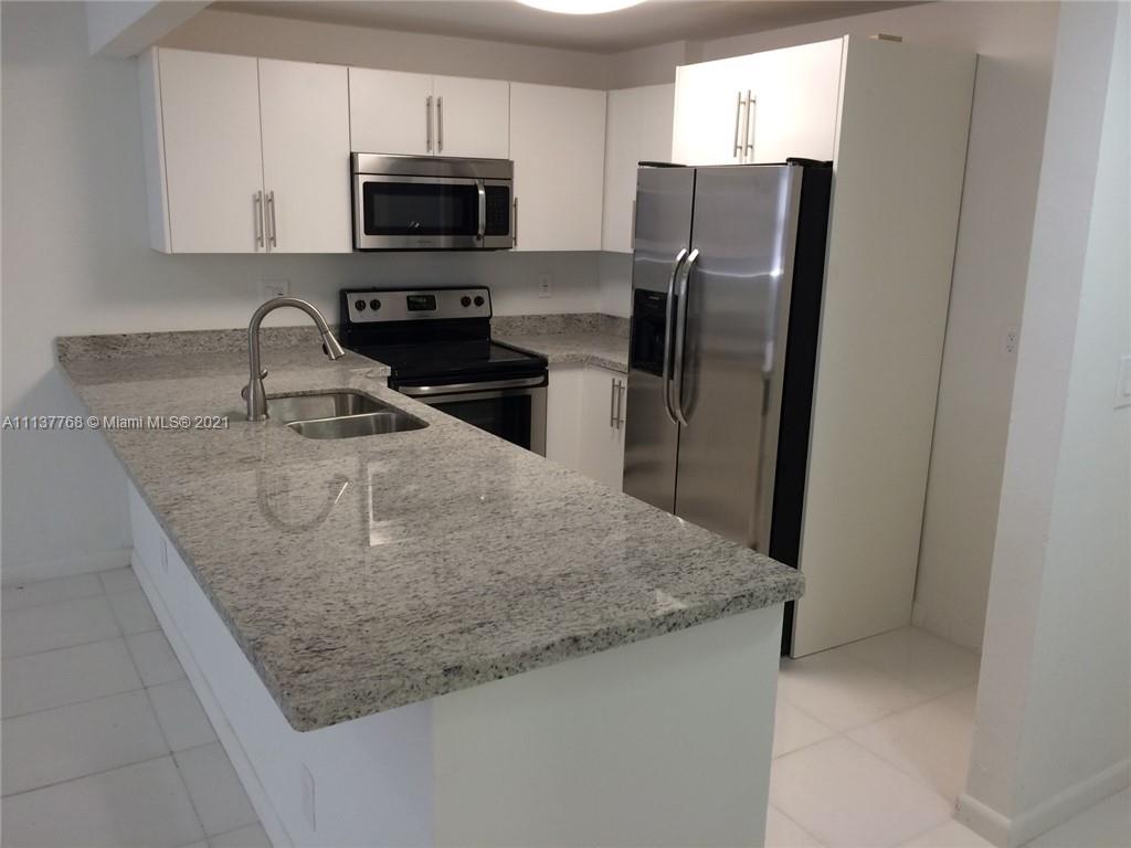 DADELAND PLACE CONDO - Residential Lease