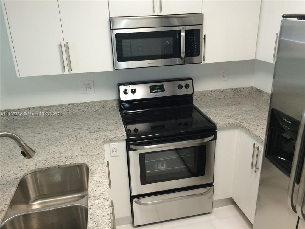 DADELAND PLACE CONDO - Residential Lease
