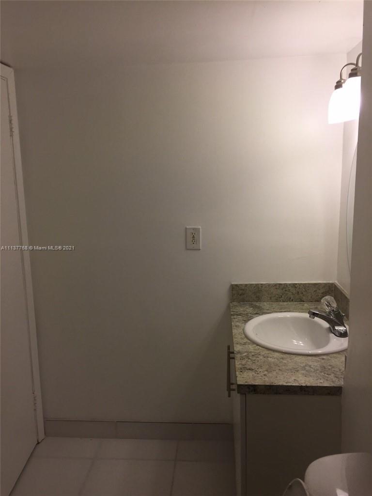 DADELAND PLACE CONDO - Residential Lease