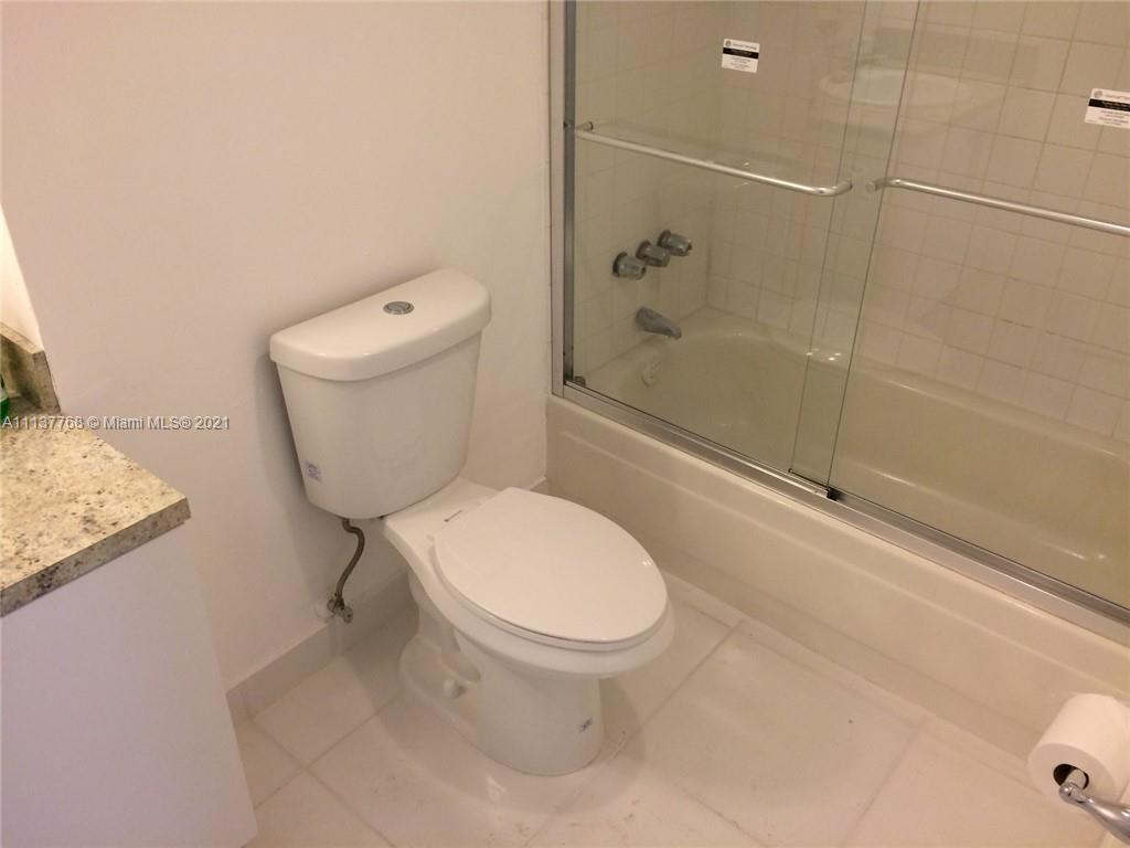 DADELAND PLACE CONDO - Residential Lease