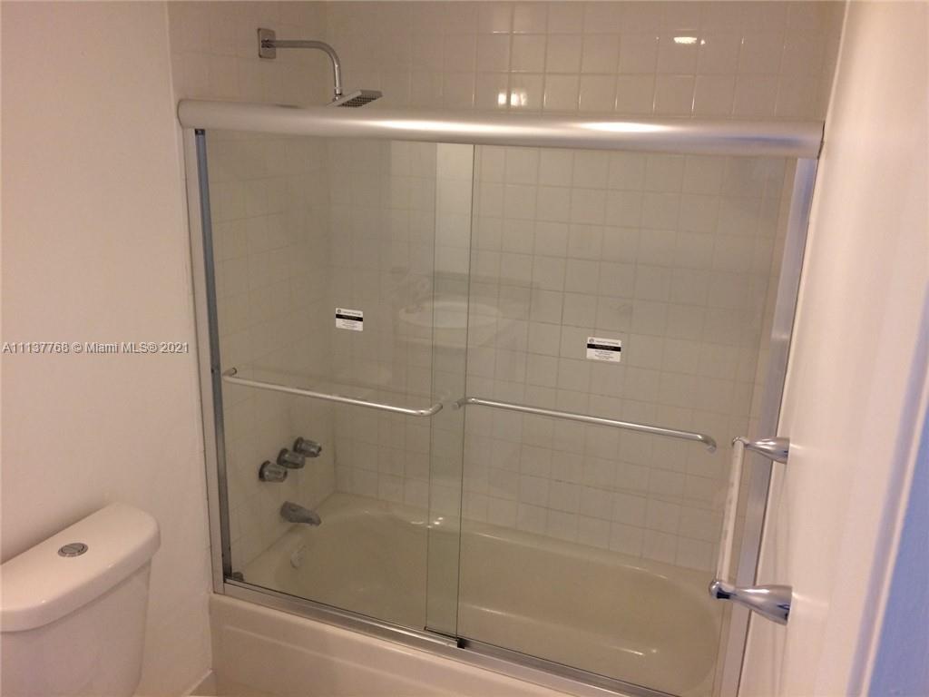 DADELAND PLACE CONDO - Residential Lease