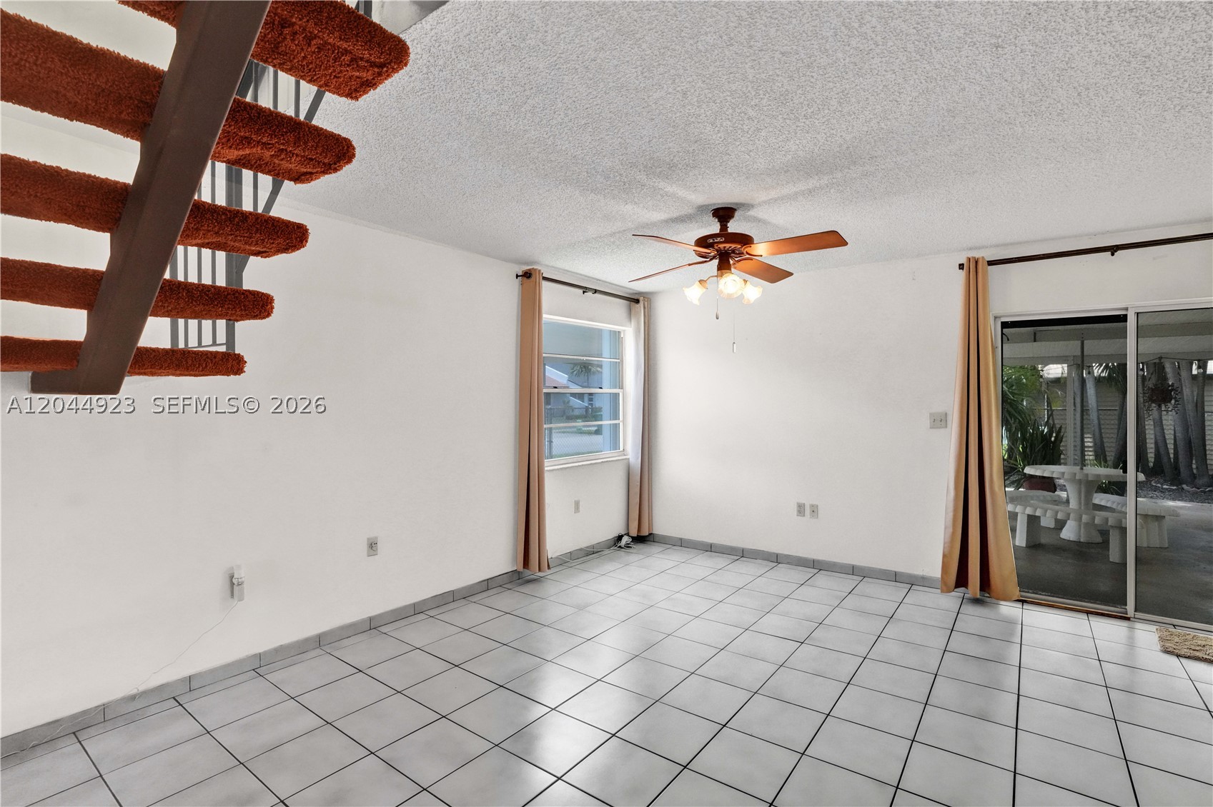 MODEL TWIN HOMES CONDO - Residential
