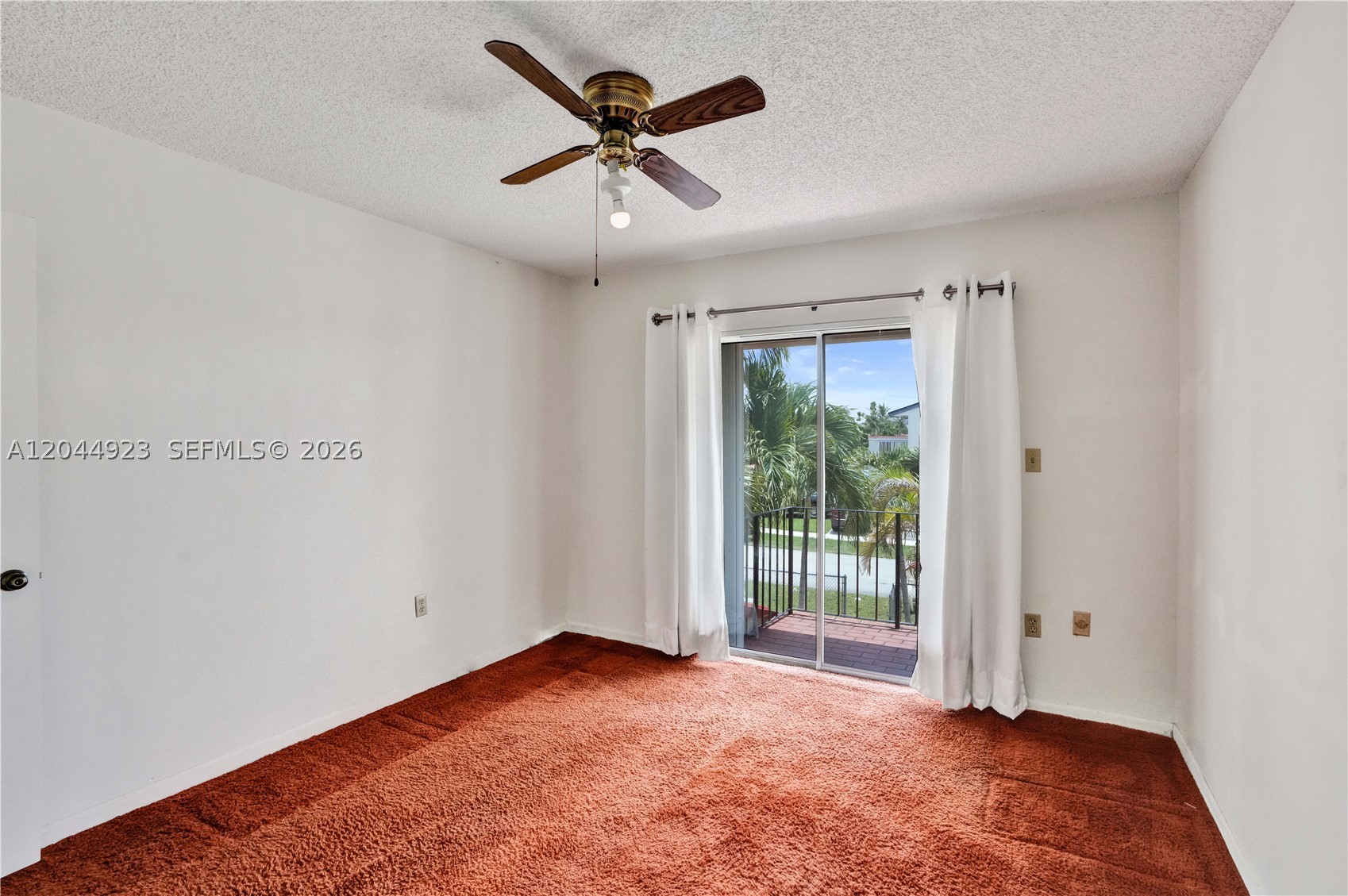 MODEL TWIN HOMES CONDO - Residential