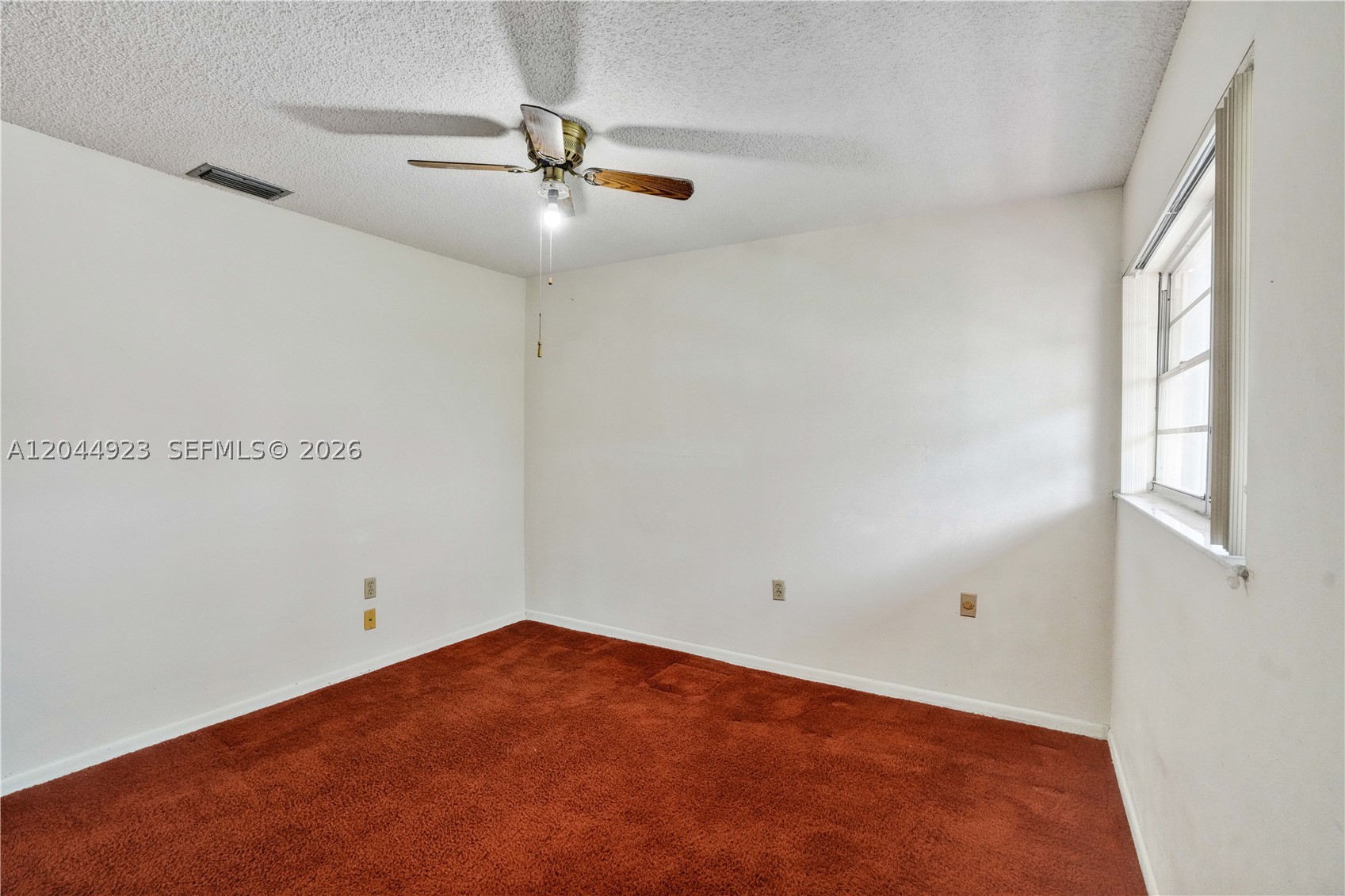 MODEL TWIN HOMES CONDO - Residential
