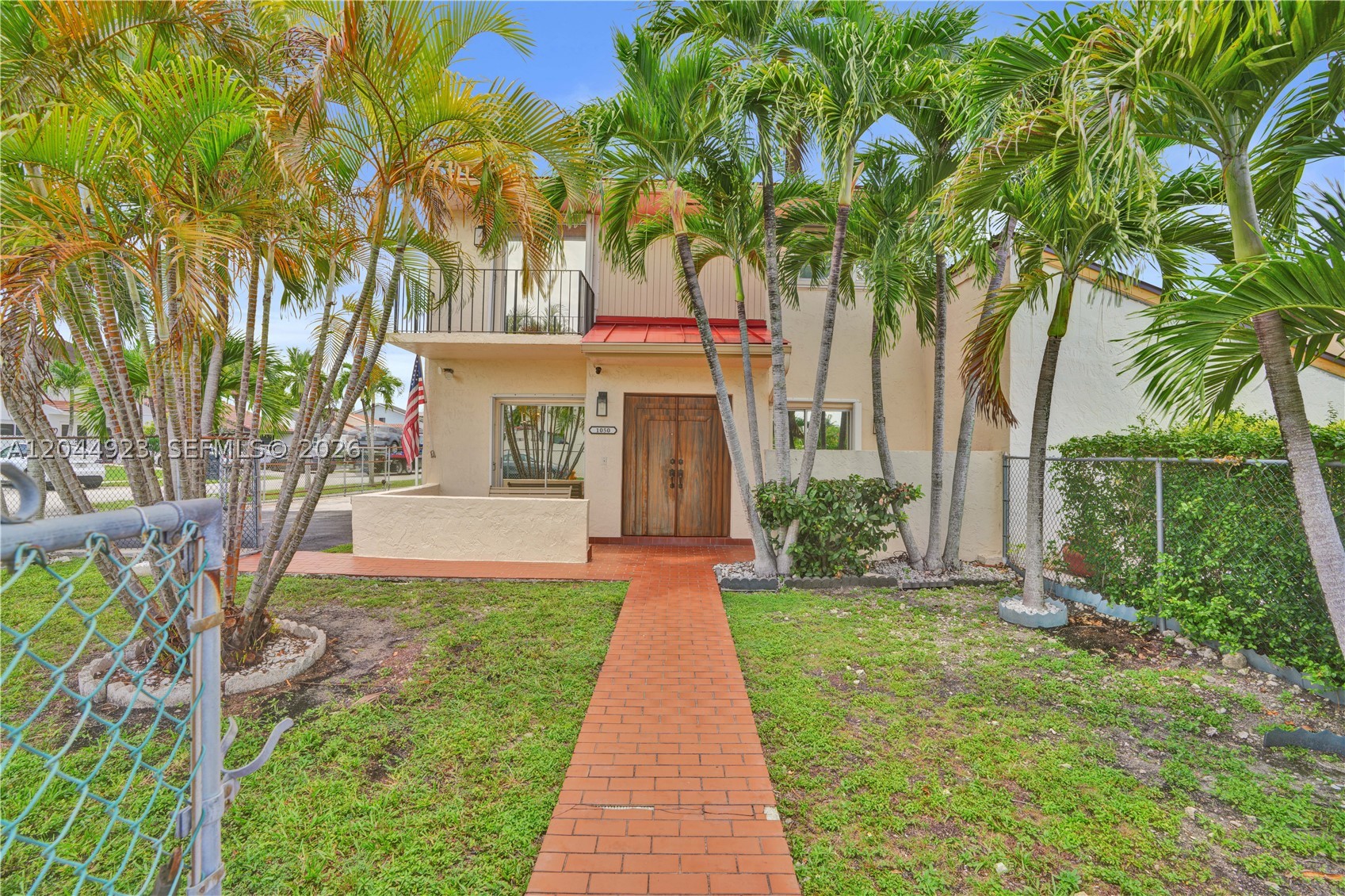 MODEL TWIN HOMES CONDO - Residential