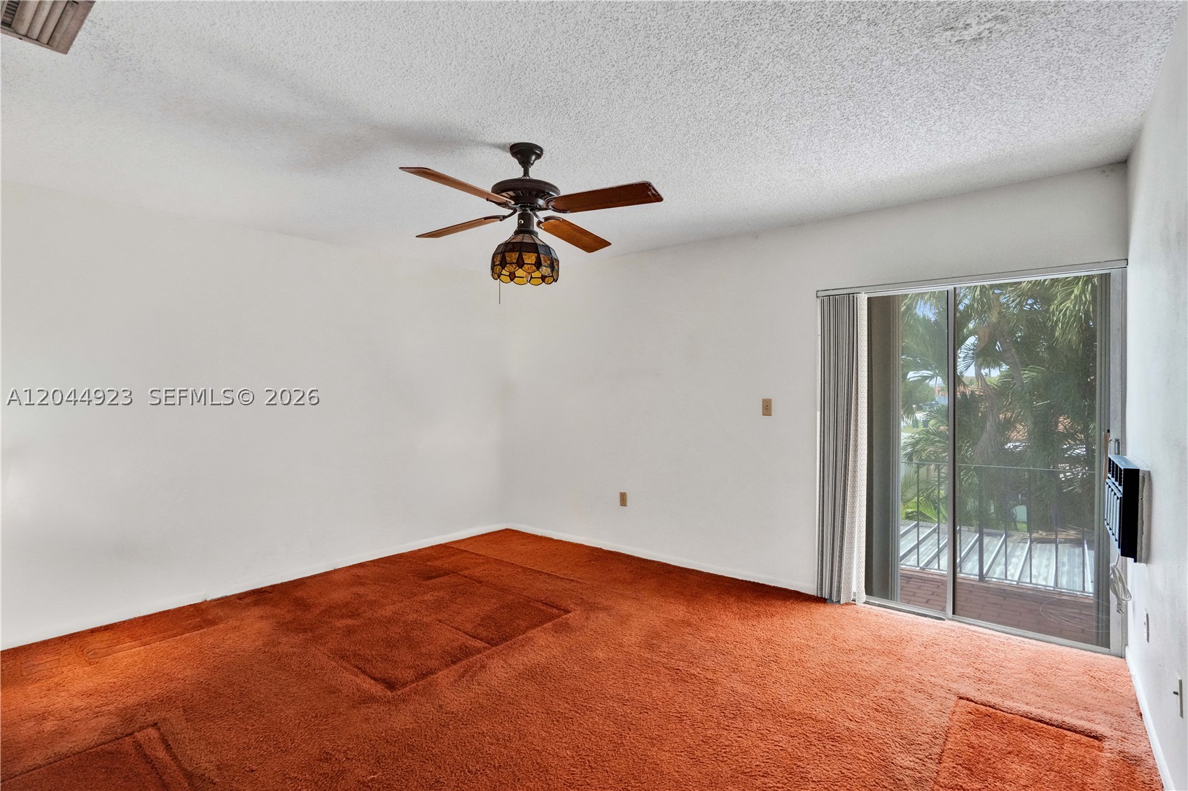 MODEL TWIN HOMES CONDO - Residential