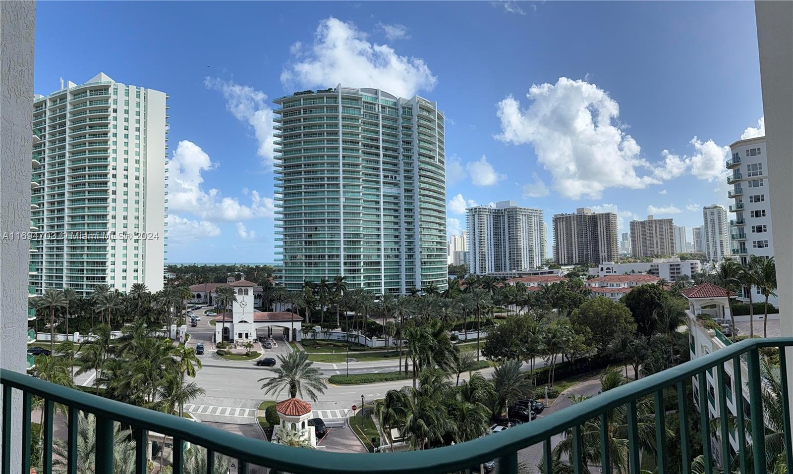 TURNBERRY VLG NO TOWER CO - Residential