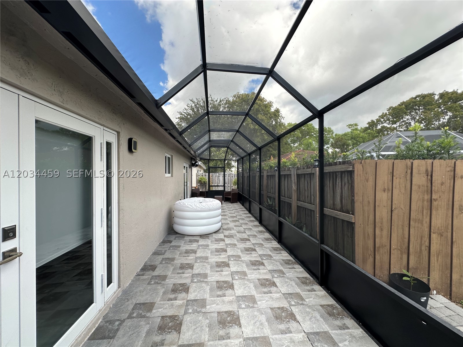 PATIO HOMES OF DORAL PINES - Residential