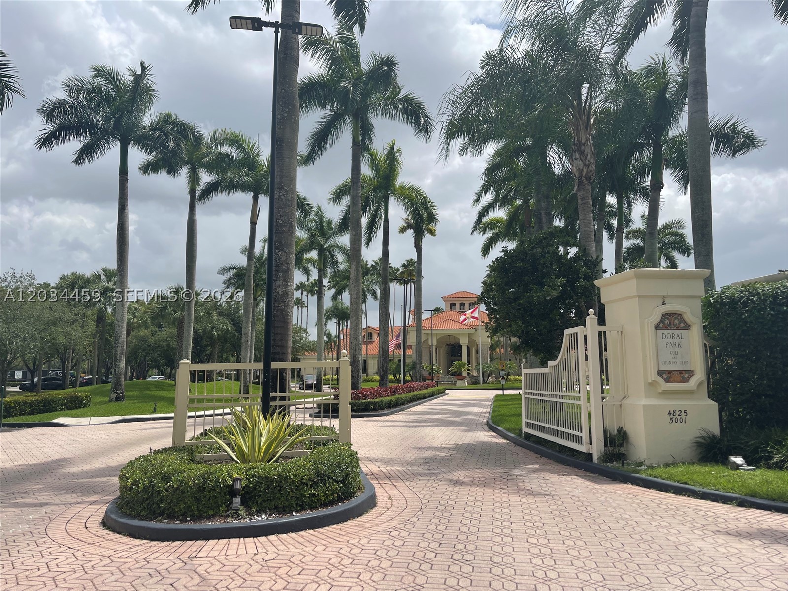 PATIO HOMES OF DORAL PINES - Residential