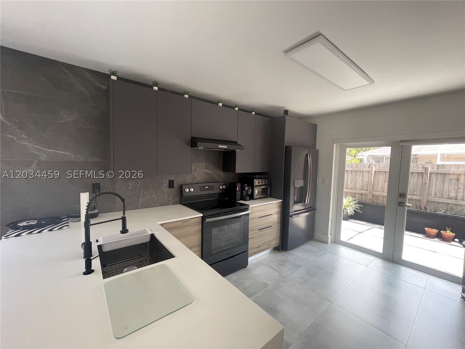 PATIO HOMES OF DORAL PINES - Residential