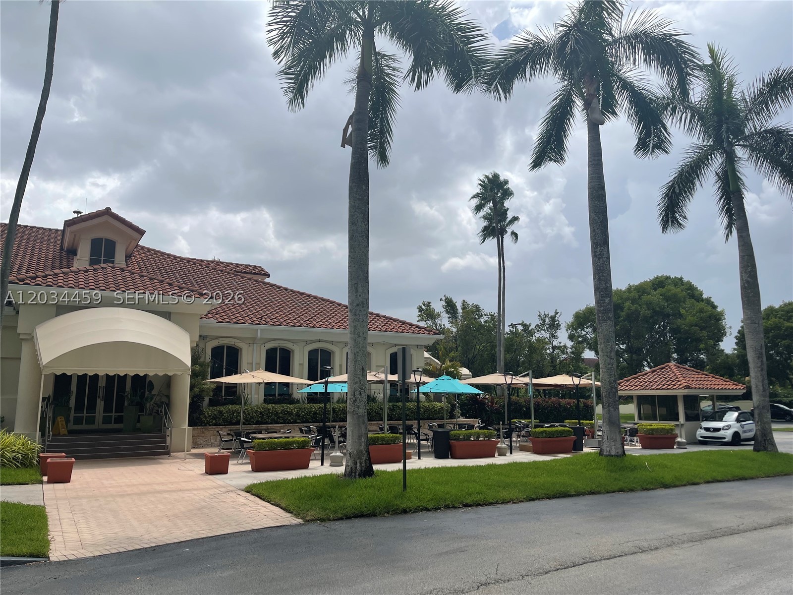 PATIO HOMES OF DORAL PINES - Residential