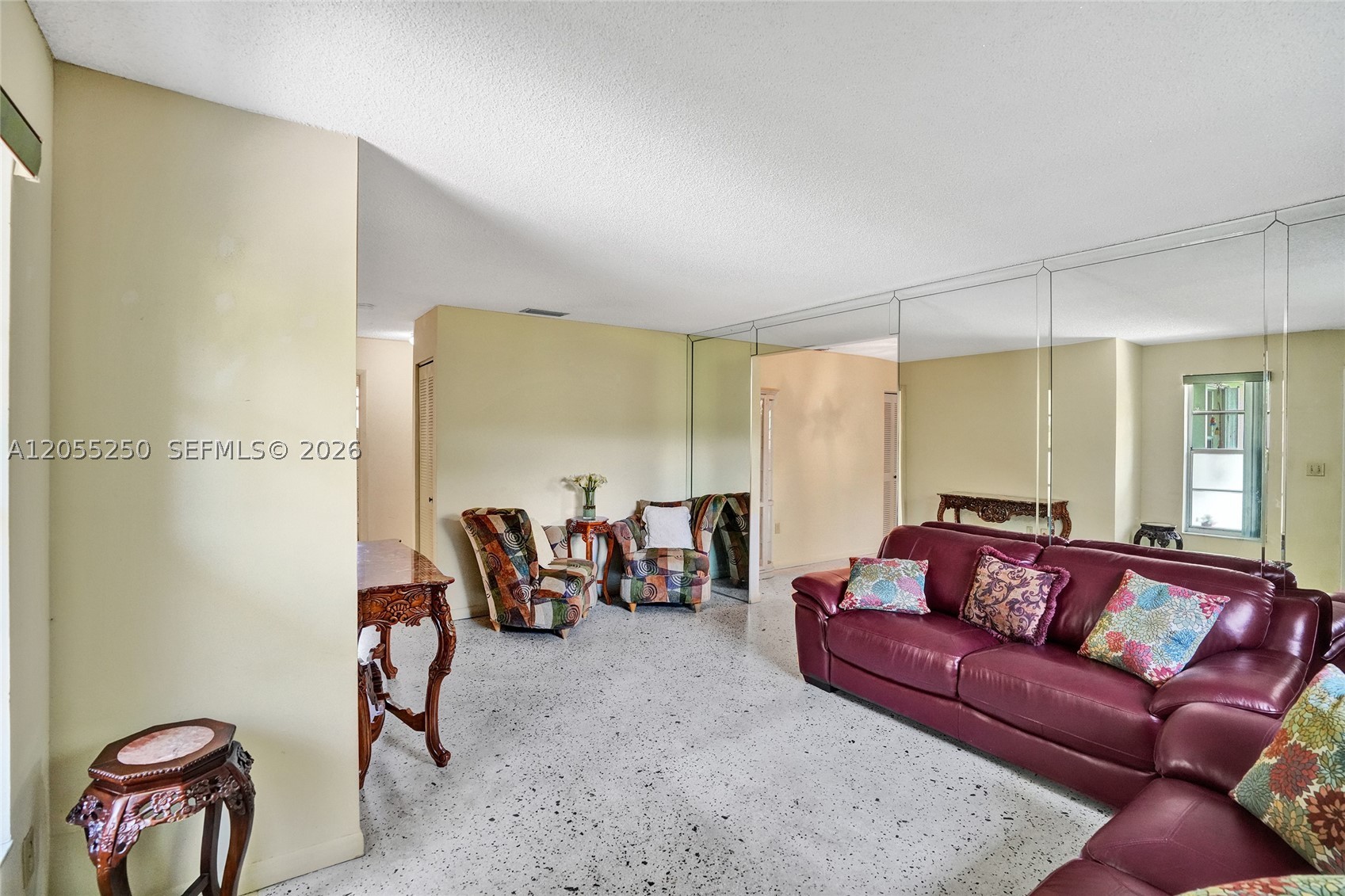 THE PINES - Residential Income