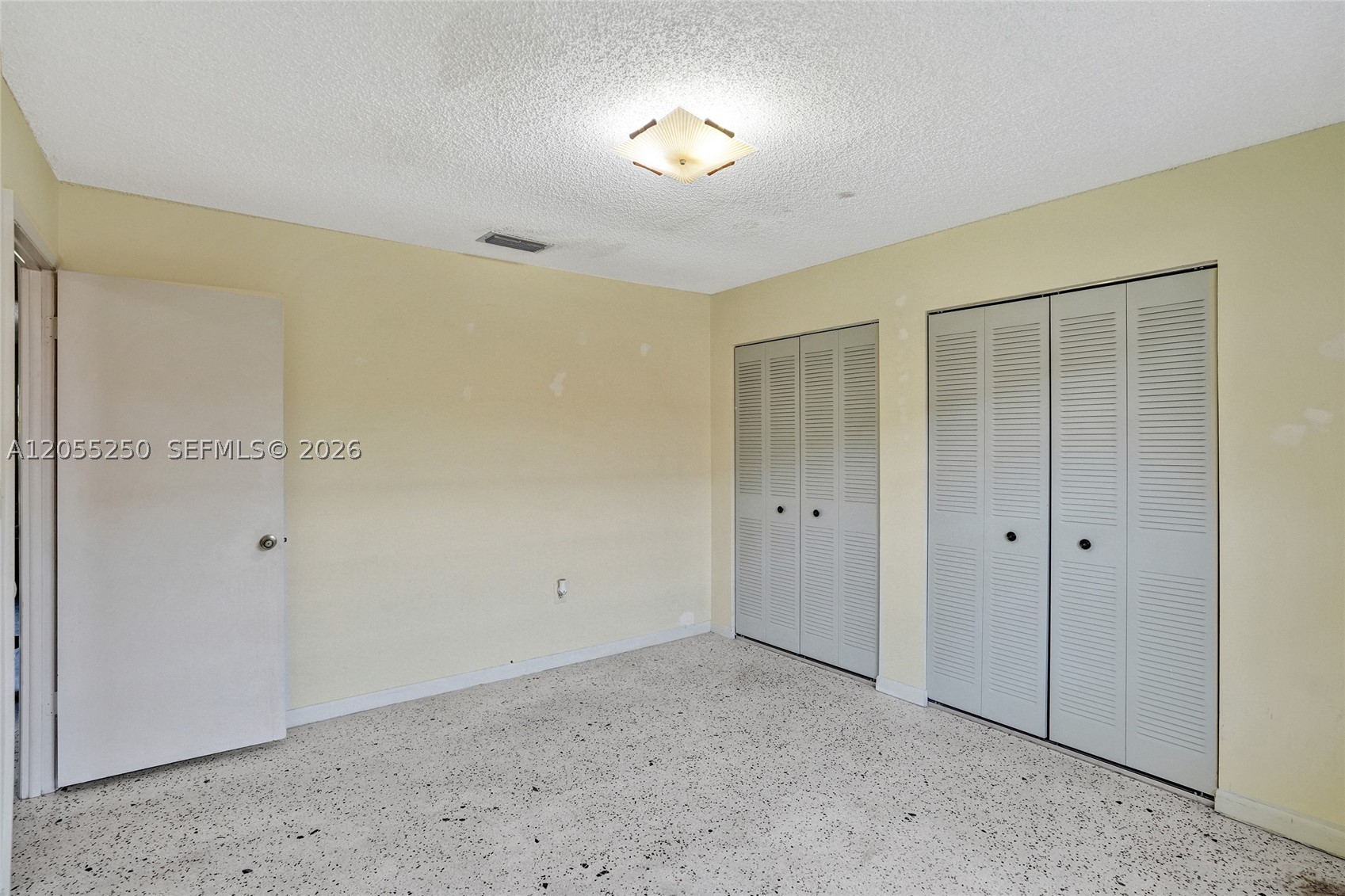 THE PINES - Residential Income