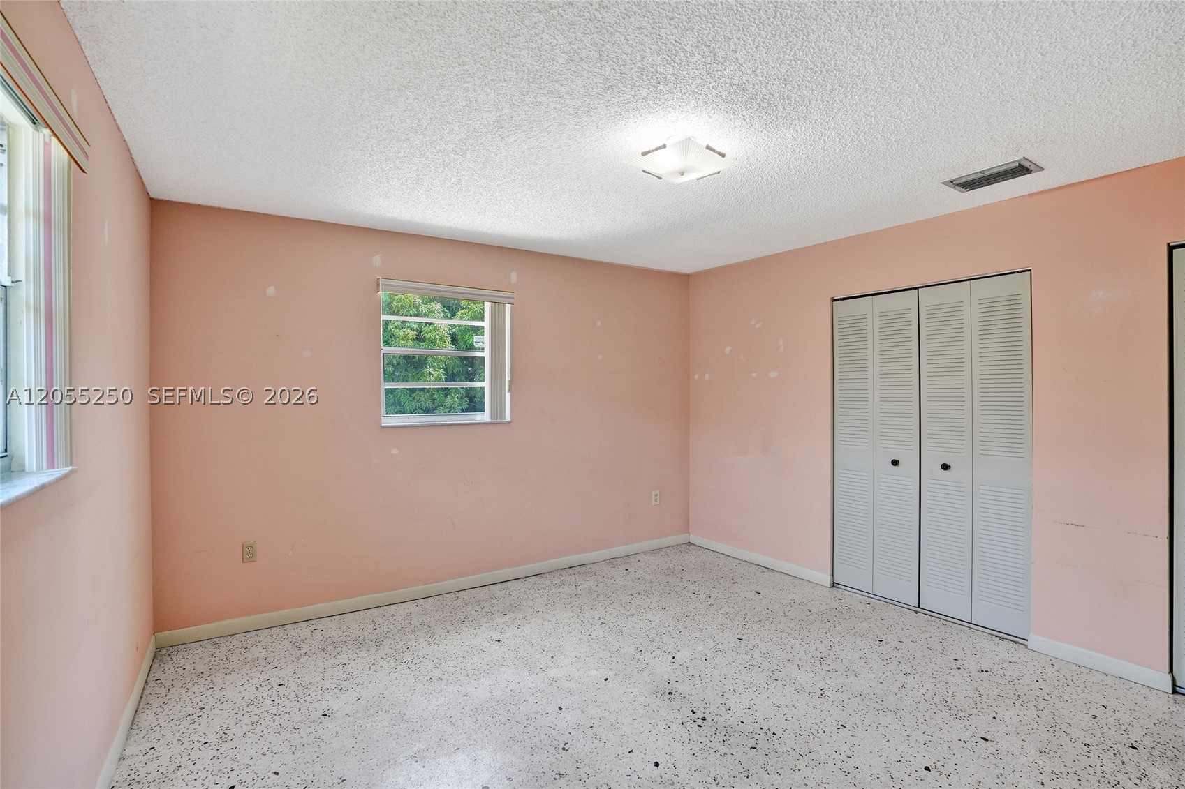 THE PINES - Residential Income