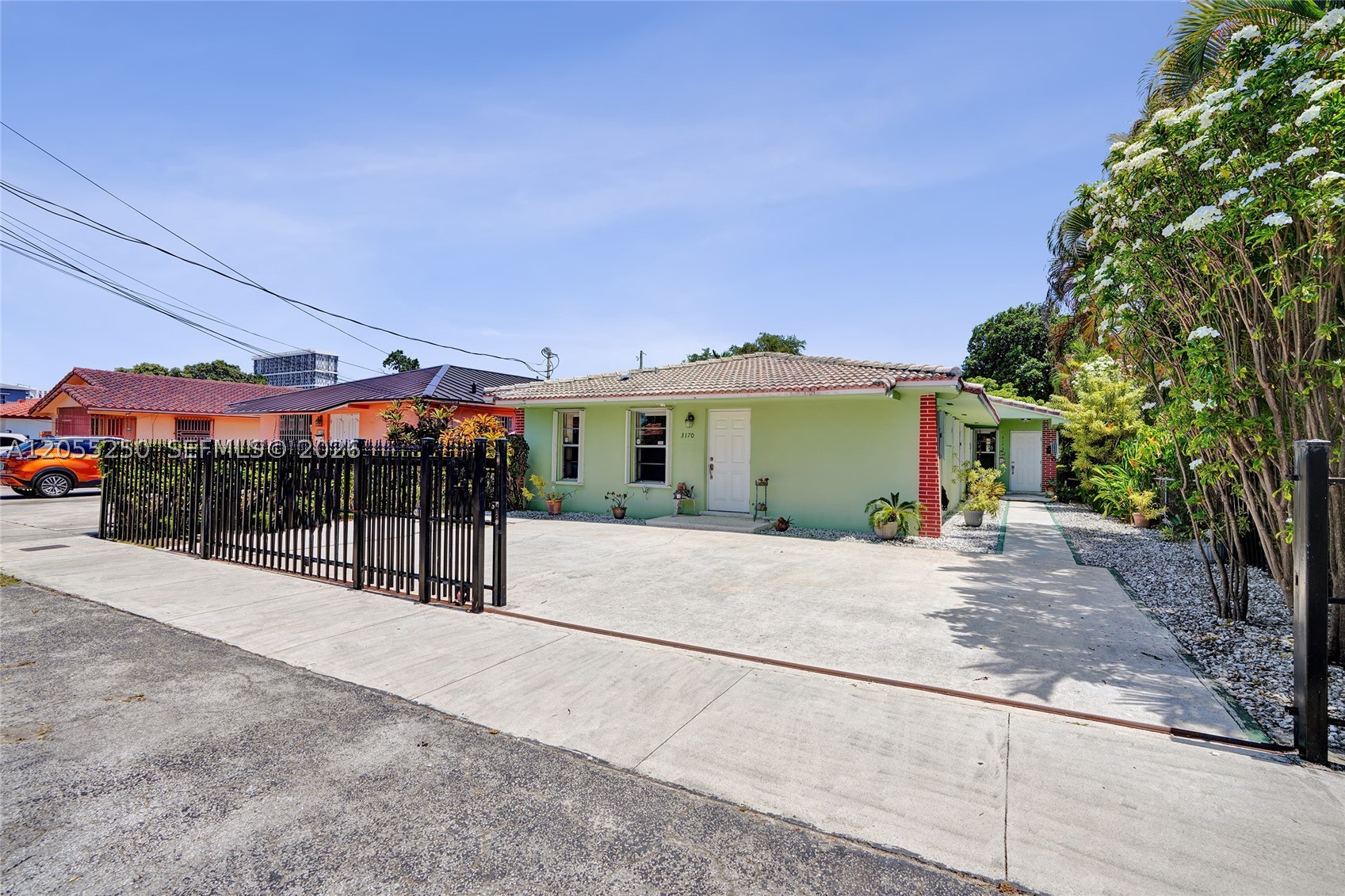 Excellent Investment Opportunity – Duplex in Miami, FL 33131
Don't miss this fantastic investment opportunity! This well-maintained duplex, built in 1981, offers excellent income-producing potential in the highly desirable 33131 ZIP code. Situated on a generous 7,500 sq. ft. lot, this property features two separate units with a combined total of 5 bedrooms and 3 bathrooms, making it ideal for investors, owner-occupants, or those looking to generate rental income.
The spacious lot provides added value with ample outdoor space and potential for future enhancements (subject to local zoning and regulations). Conveniently located near shopping, dining, entertainment, major highways, and the vibrant urban amenities of the area, this property offers strong appeal to tenants and homeowners alike.
Whether you're expanding your investment portfolio or searching for a versatile multi-family property, this duplex presents a rare opportunity in a sought-after location. Schedule your private showing today!