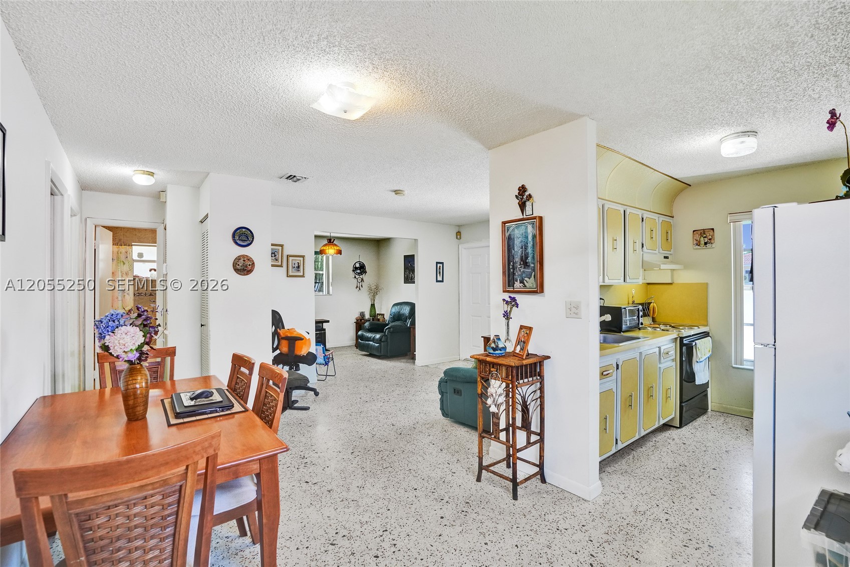 THE PINES - Residential Income