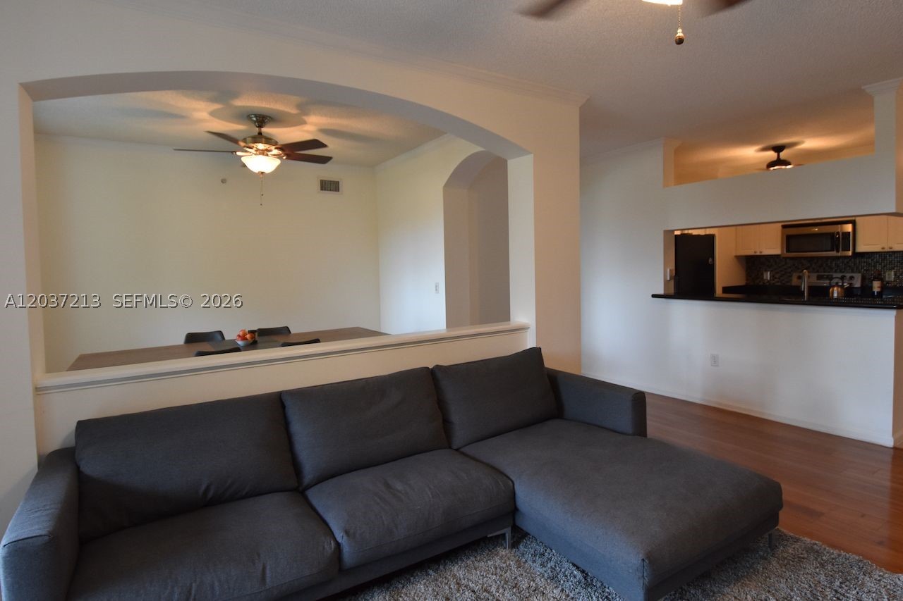 PORTO BELLAGIO CONDO - Residential Lease