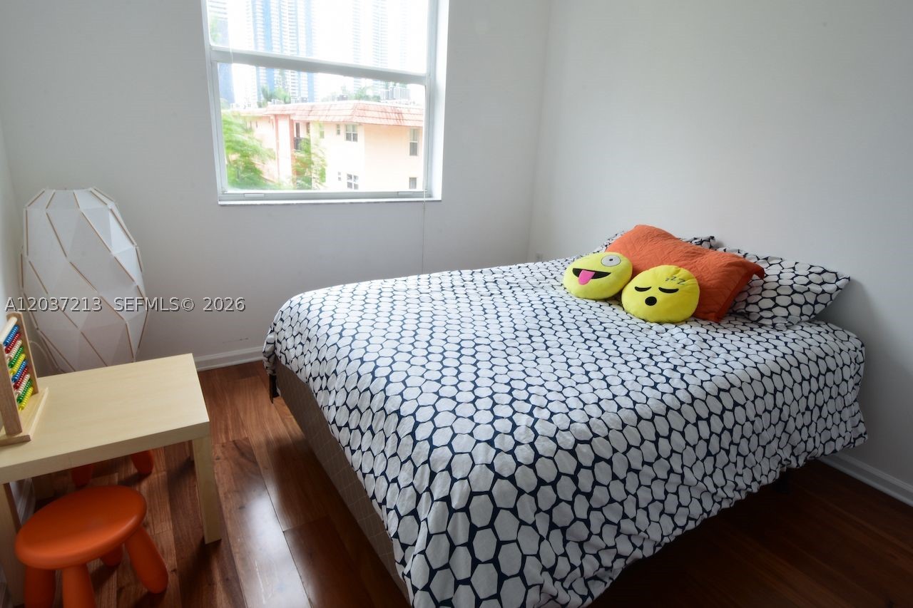 PORTO BELLAGIO CONDO - Residential Lease
