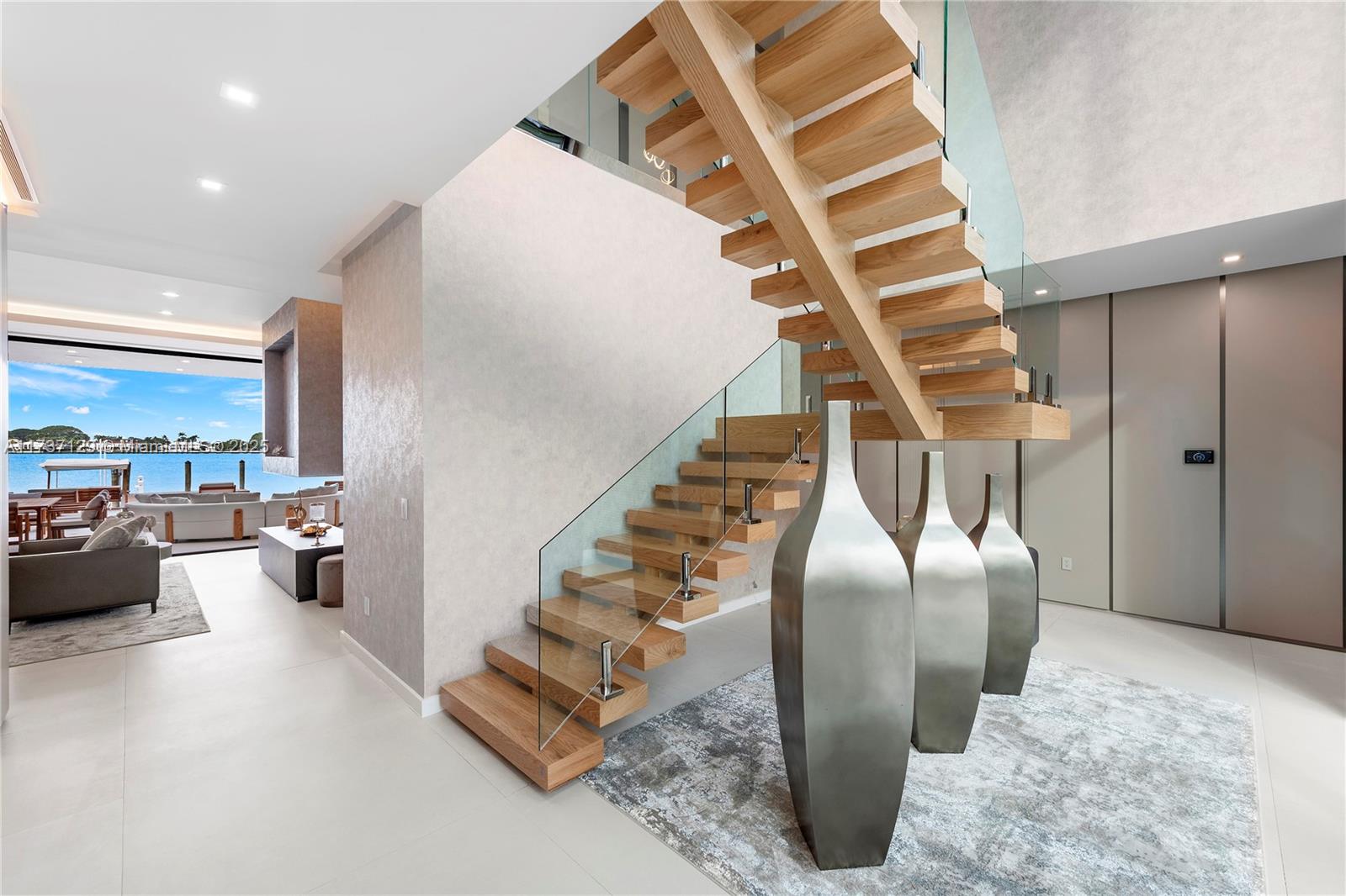 BISCAYNE POINT - Residential