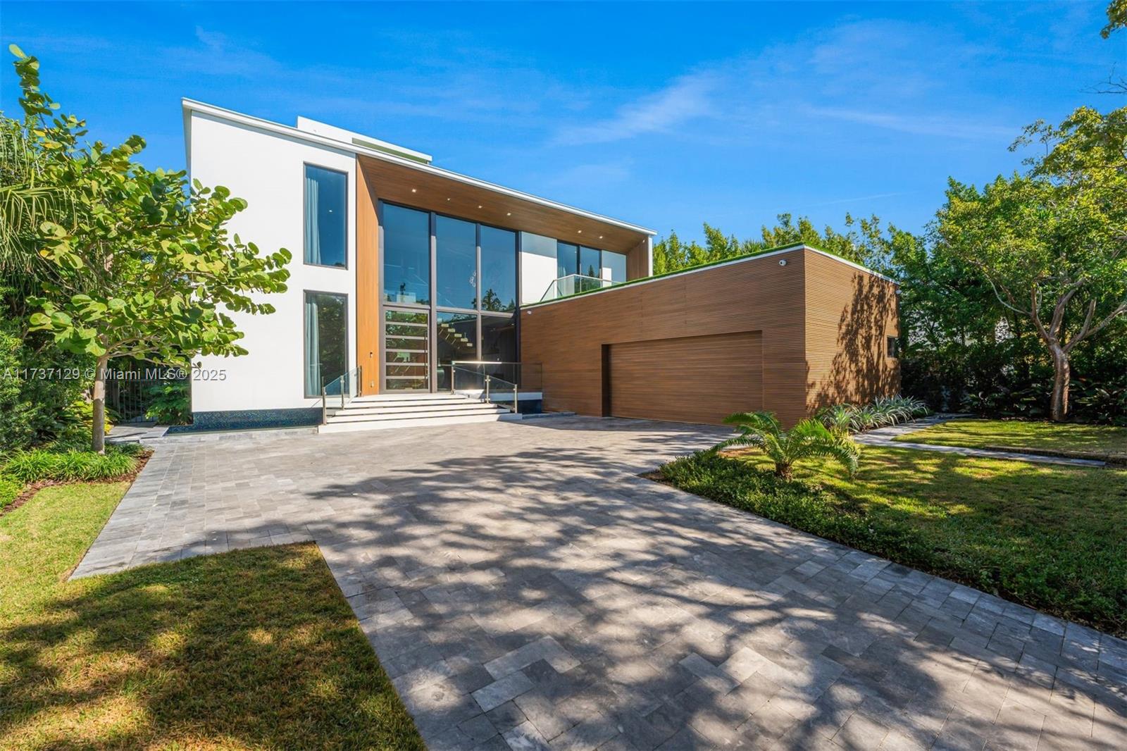 BISCAYNE POINT - Residential