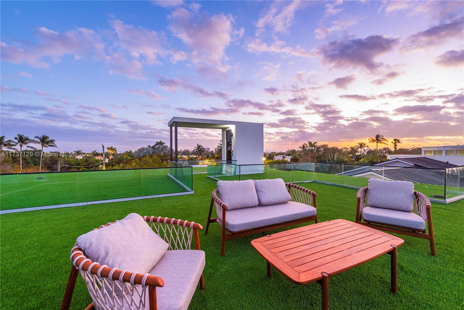 BISCAYNE POINT - Residential