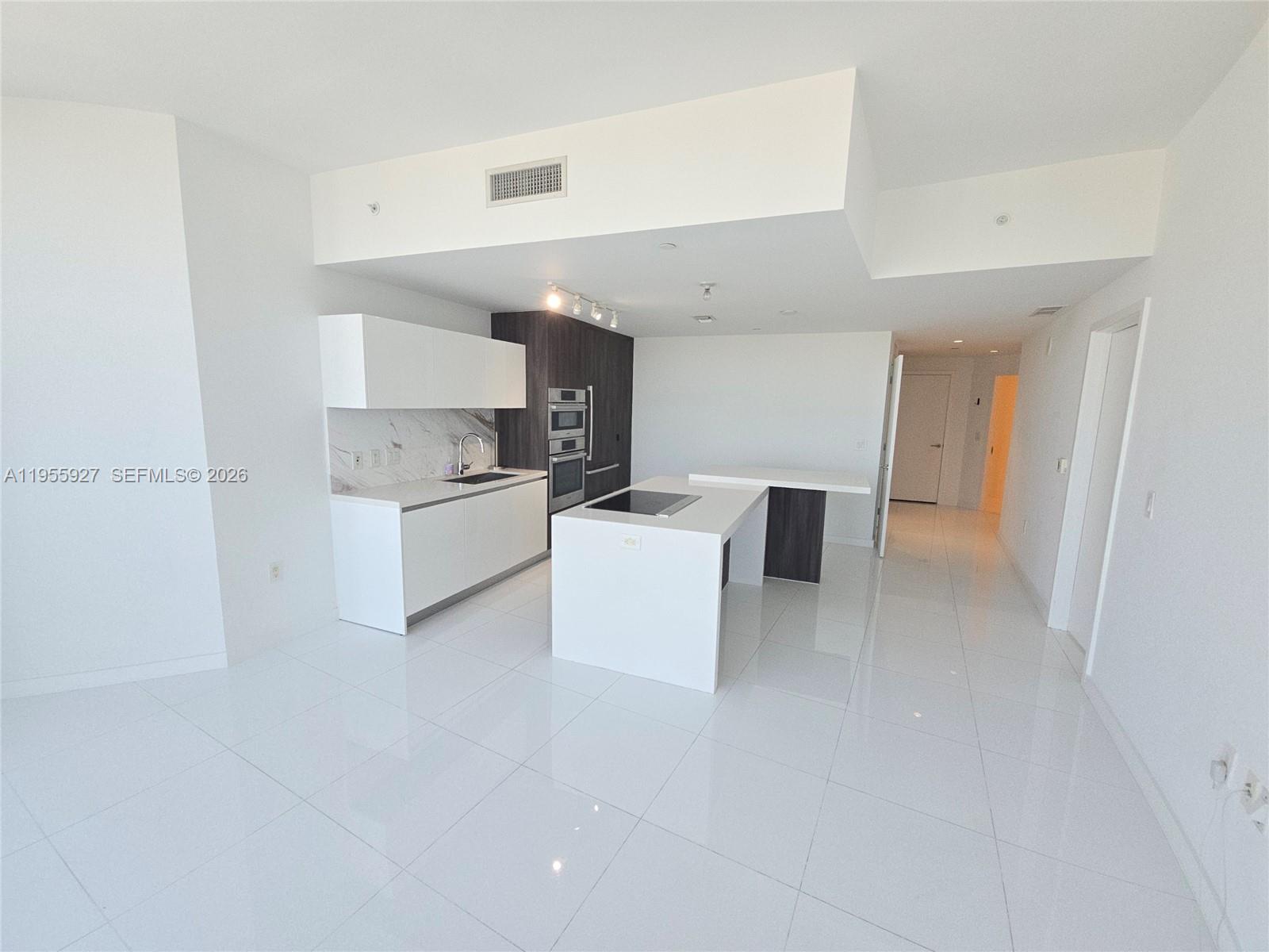 PARAMOUNT MIAMI WORLDCENT - Residential