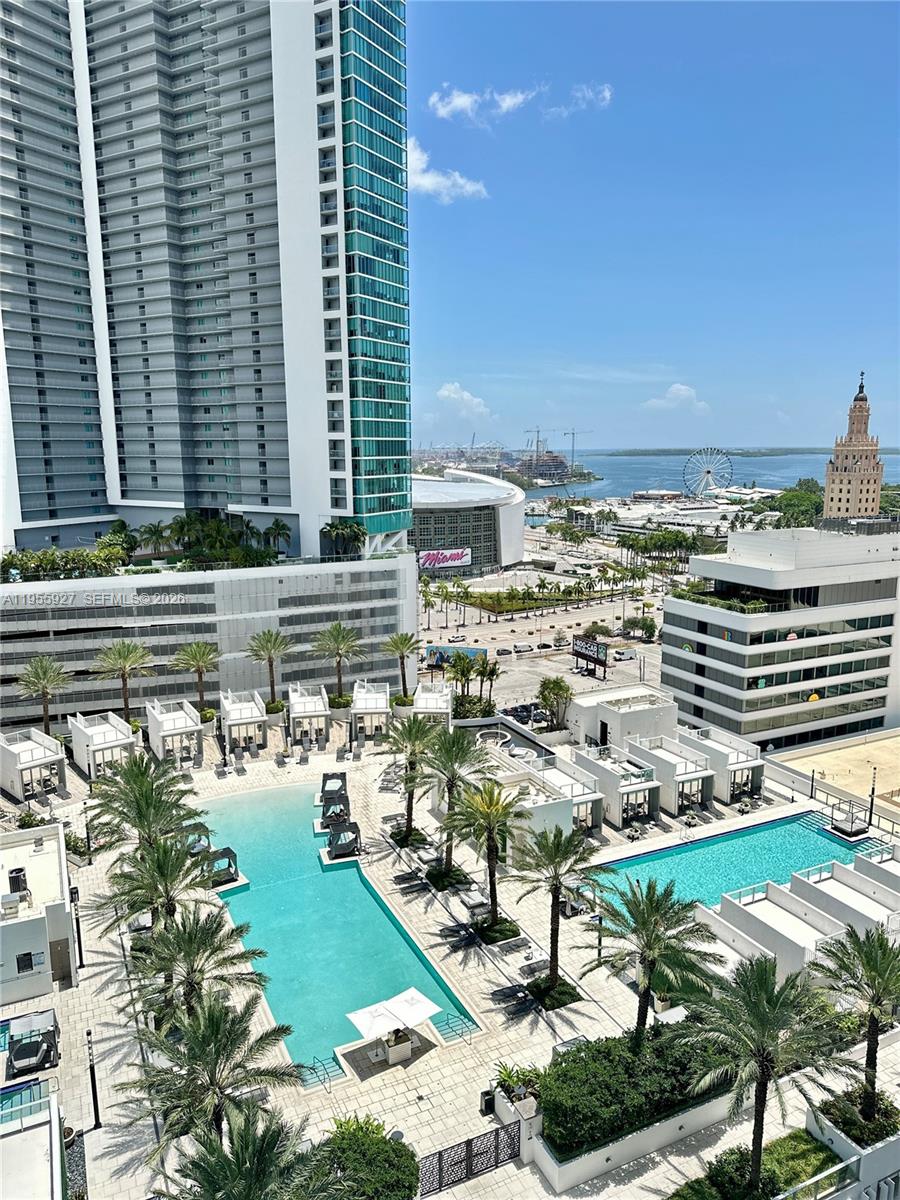 PARAMOUNT MIAMI WORLDCENT - Residential