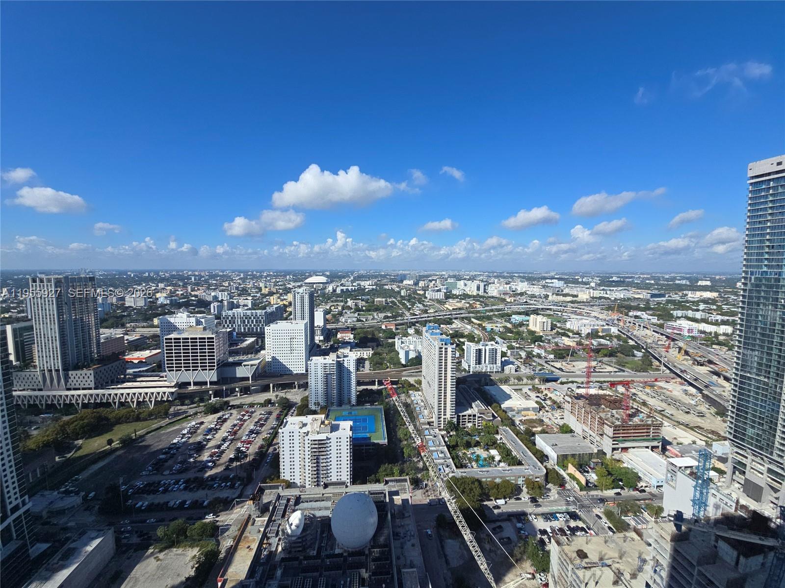 PARAMOUNT MIAMI WORLDCENT - Residential