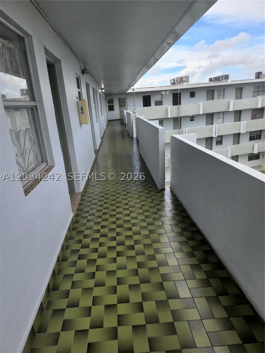ROLLING GREEN CONDO E - Residential Lease