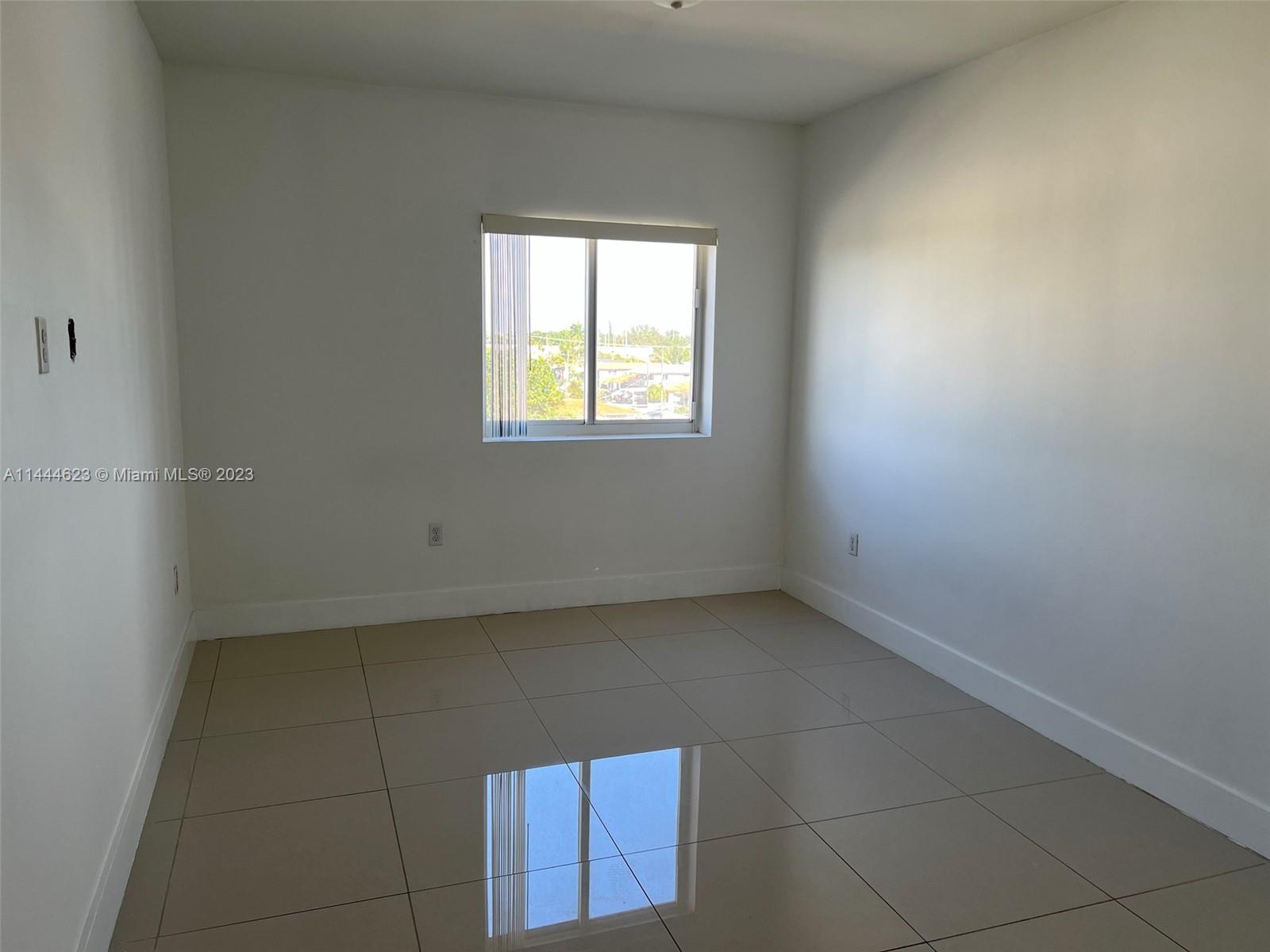MC KENZIE SUB - Residential Lease