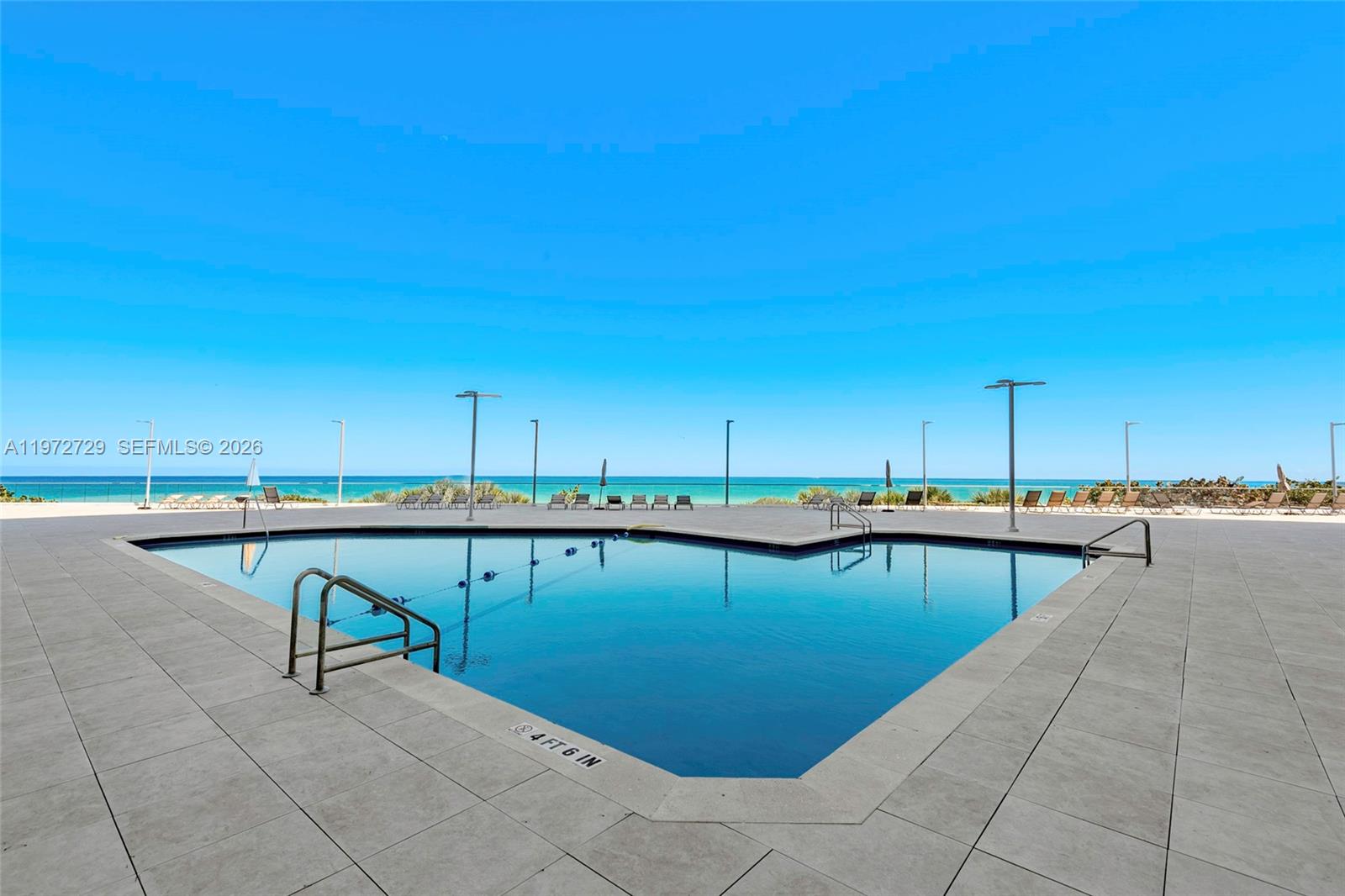 BURLEIGH HOUSE CONDO - Residential