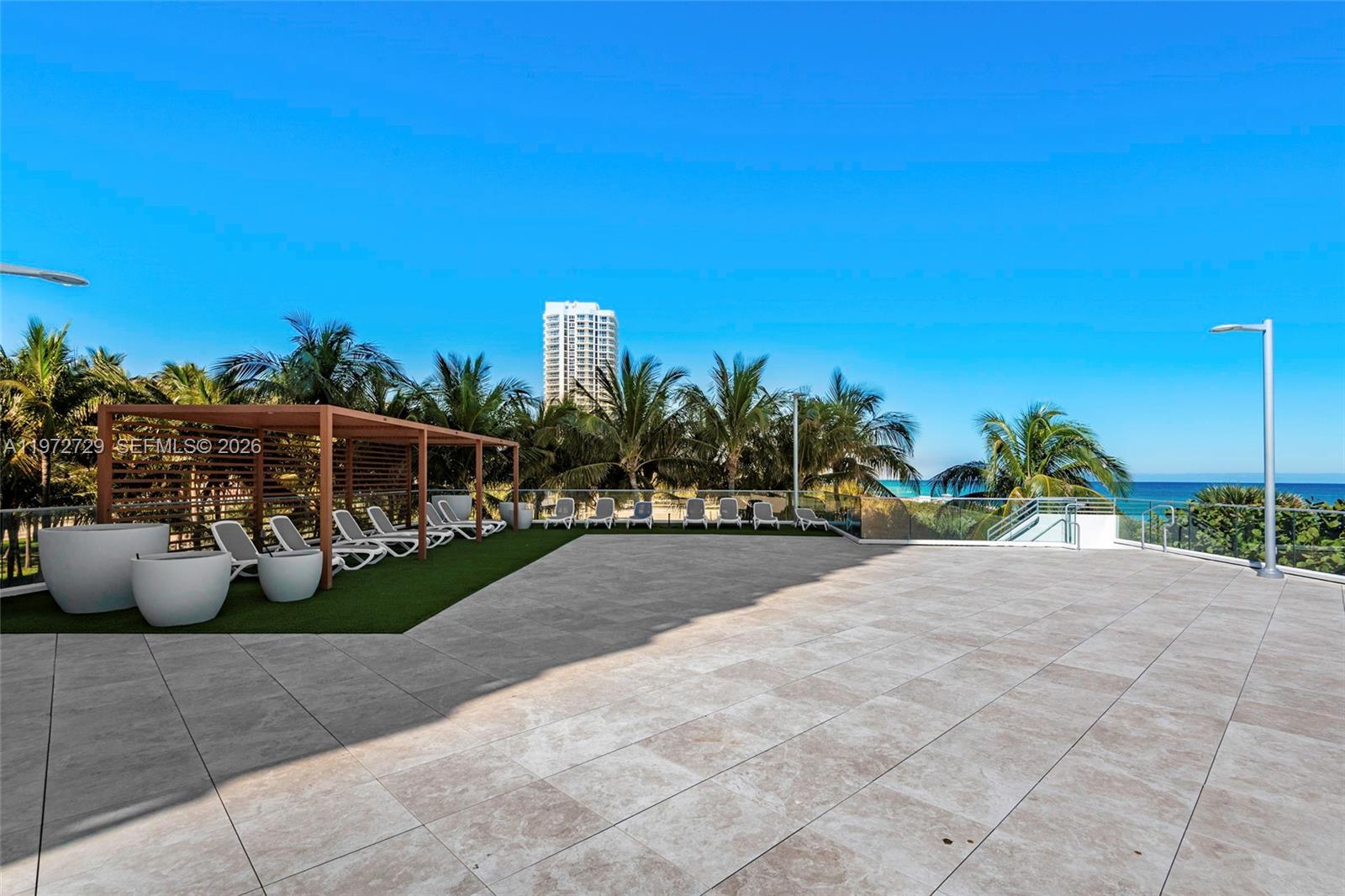 BURLEIGH HOUSE CONDO - Residential