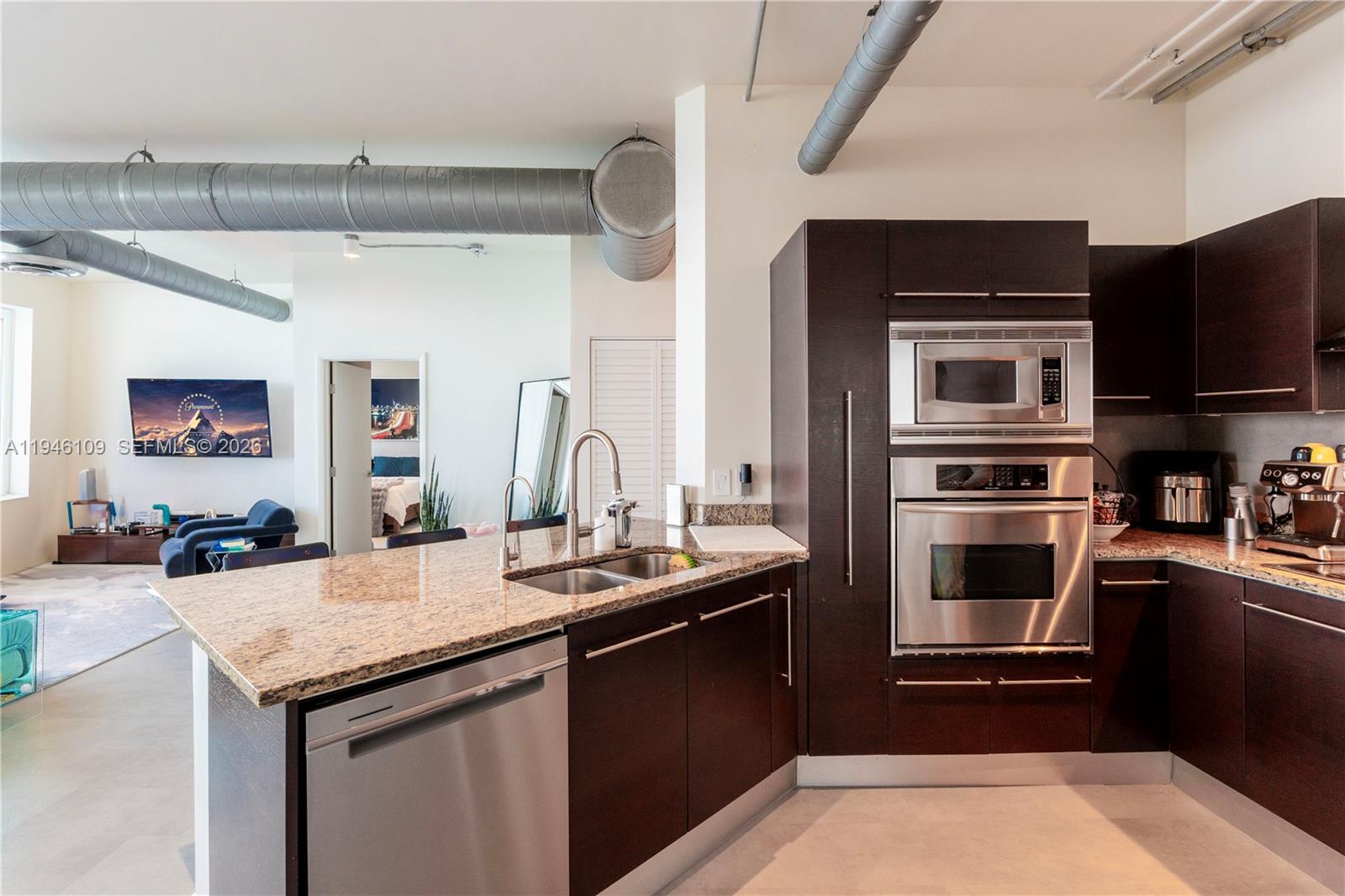 STAR LOFTS ON THE BAY CON - Residential