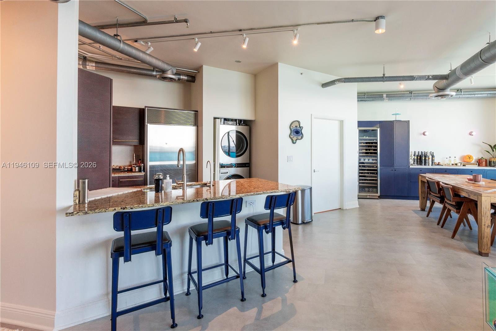 STAR LOFTS ON THE BAY CON - Residential