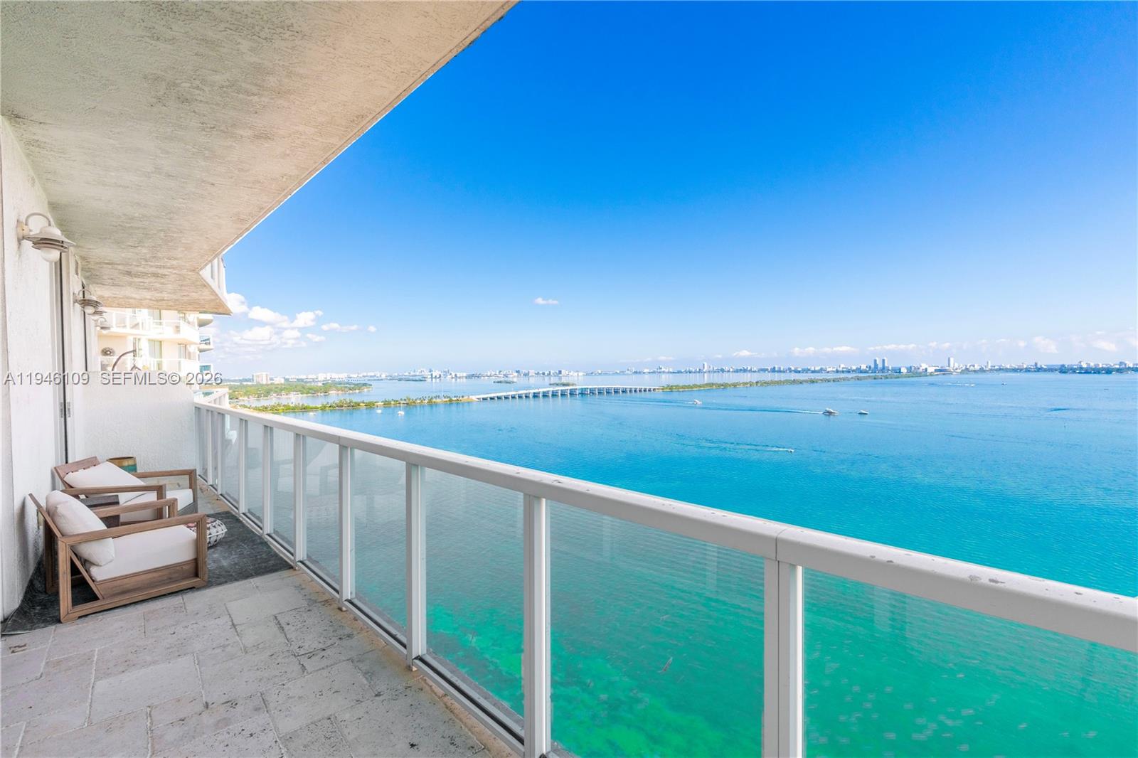 STAR LOFTS ON THE BAY CON - Residential