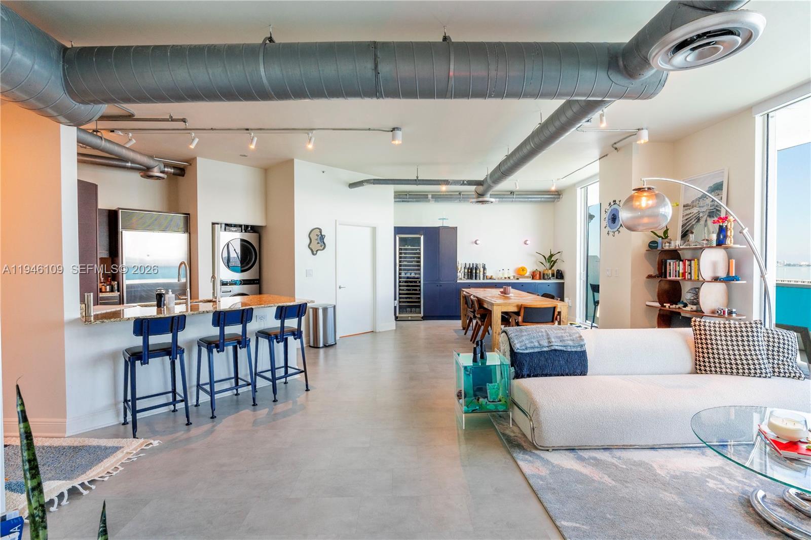 STAR LOFTS ON THE BAY CON - Residential