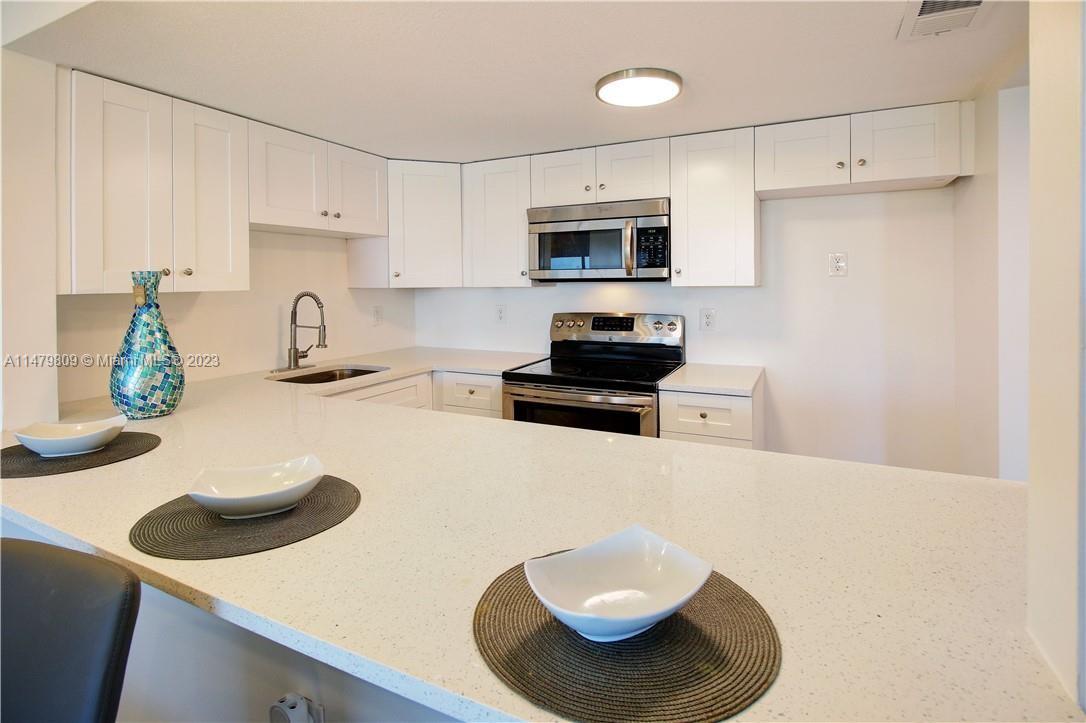 MANORS OF INVERRARY XII - Residential Lease