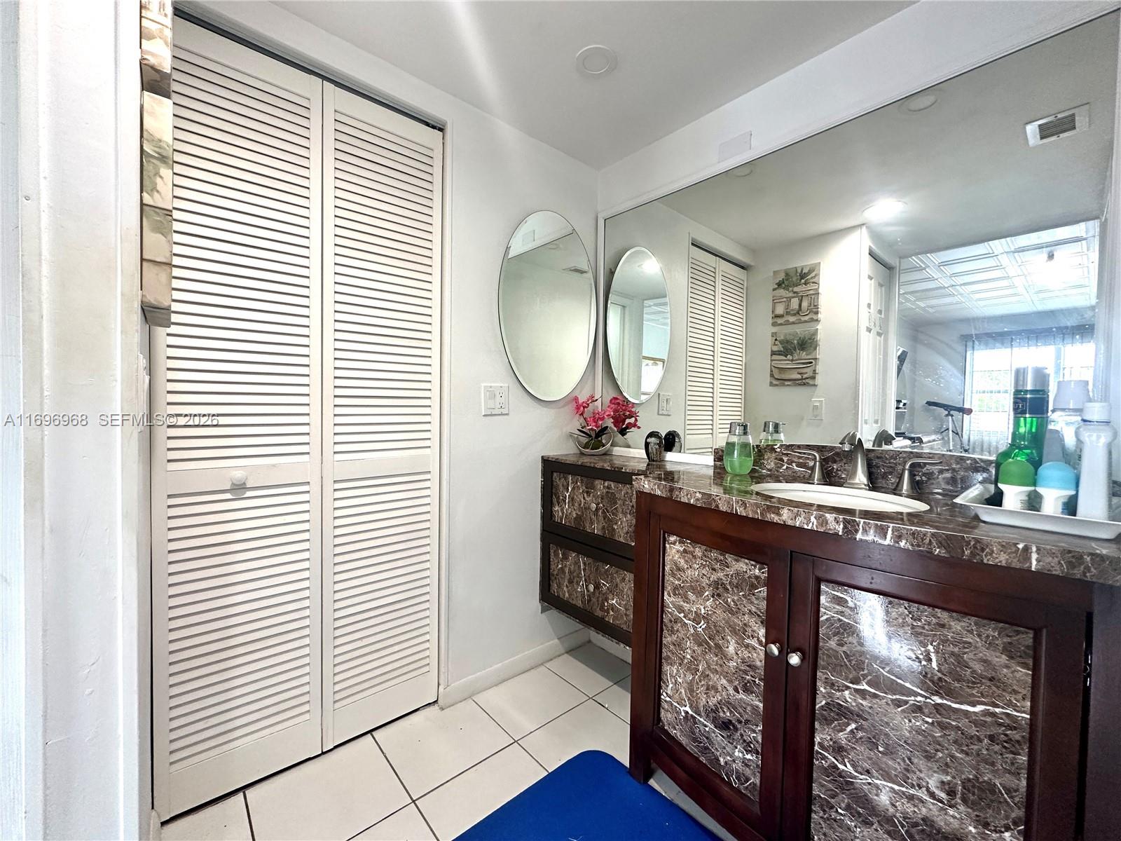 HAWTHORNE AT CENTURY VILL - Residential