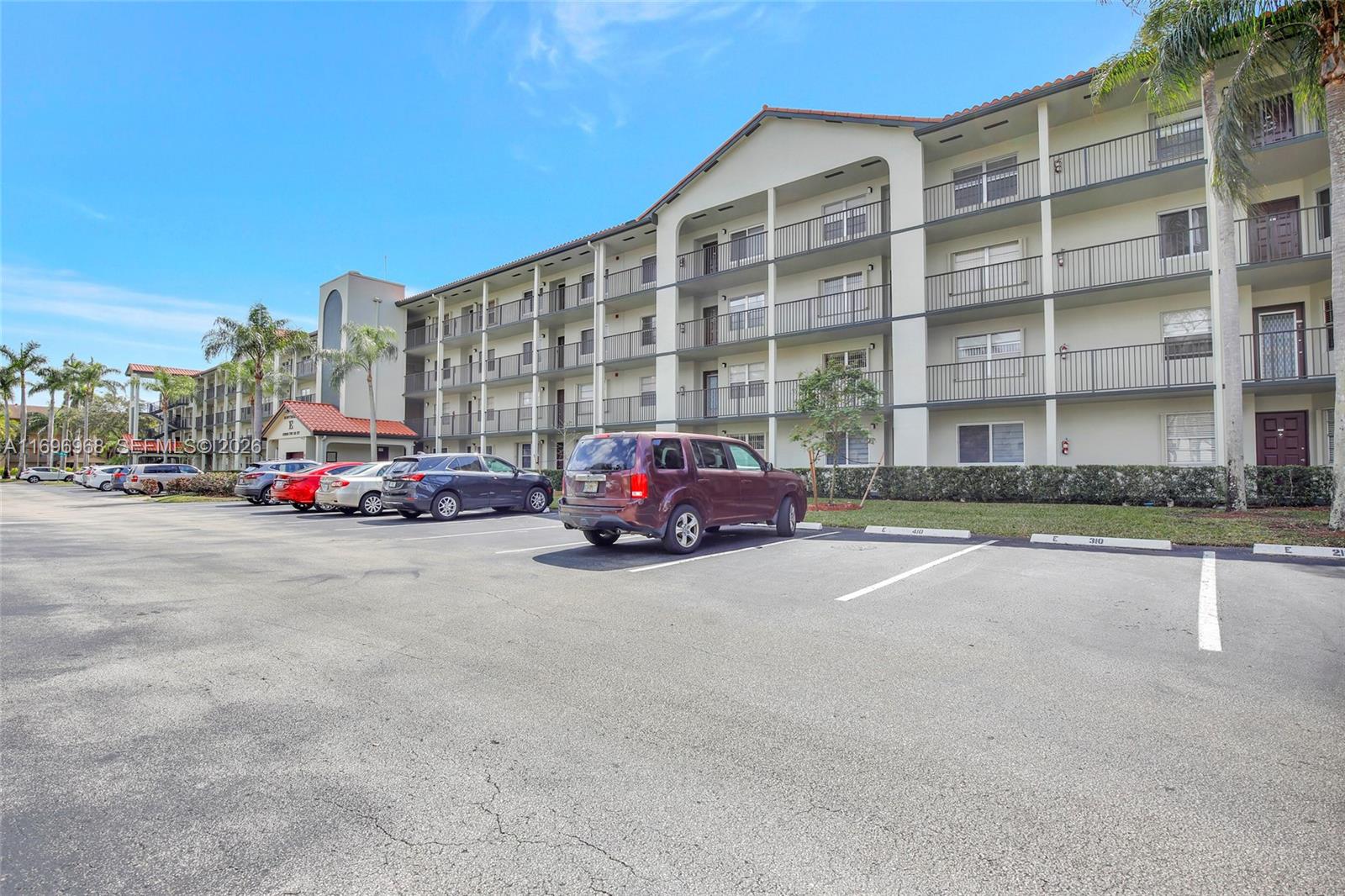 HAWTHORNE AT CENTURY VILL - Residential