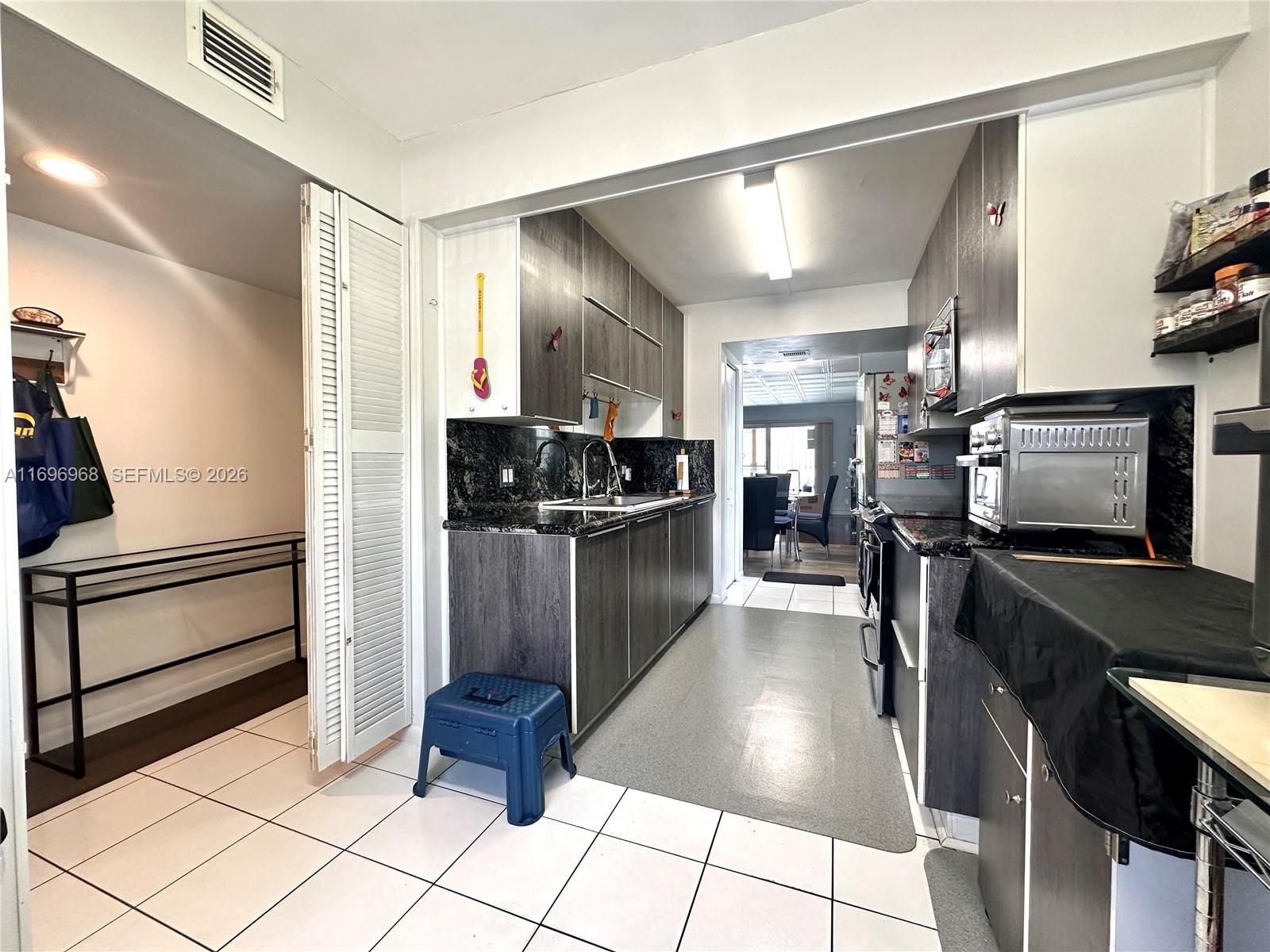 HAWTHORNE AT CENTURY VILL - Residential