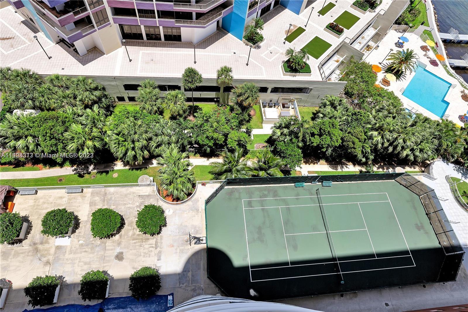 IMPERIAL AT BRICKELL COND - Residential