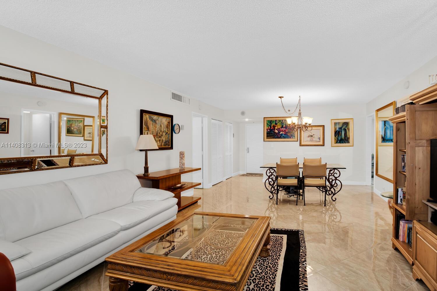 IMPERIAL AT BRICKELL COND - Residential