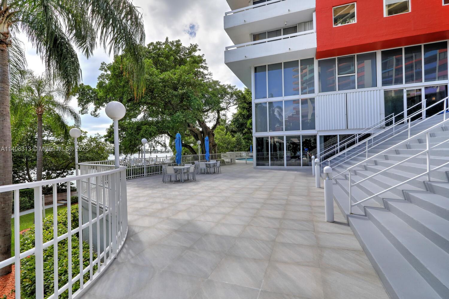 IMPERIAL AT BRICKELL COND - Residential
